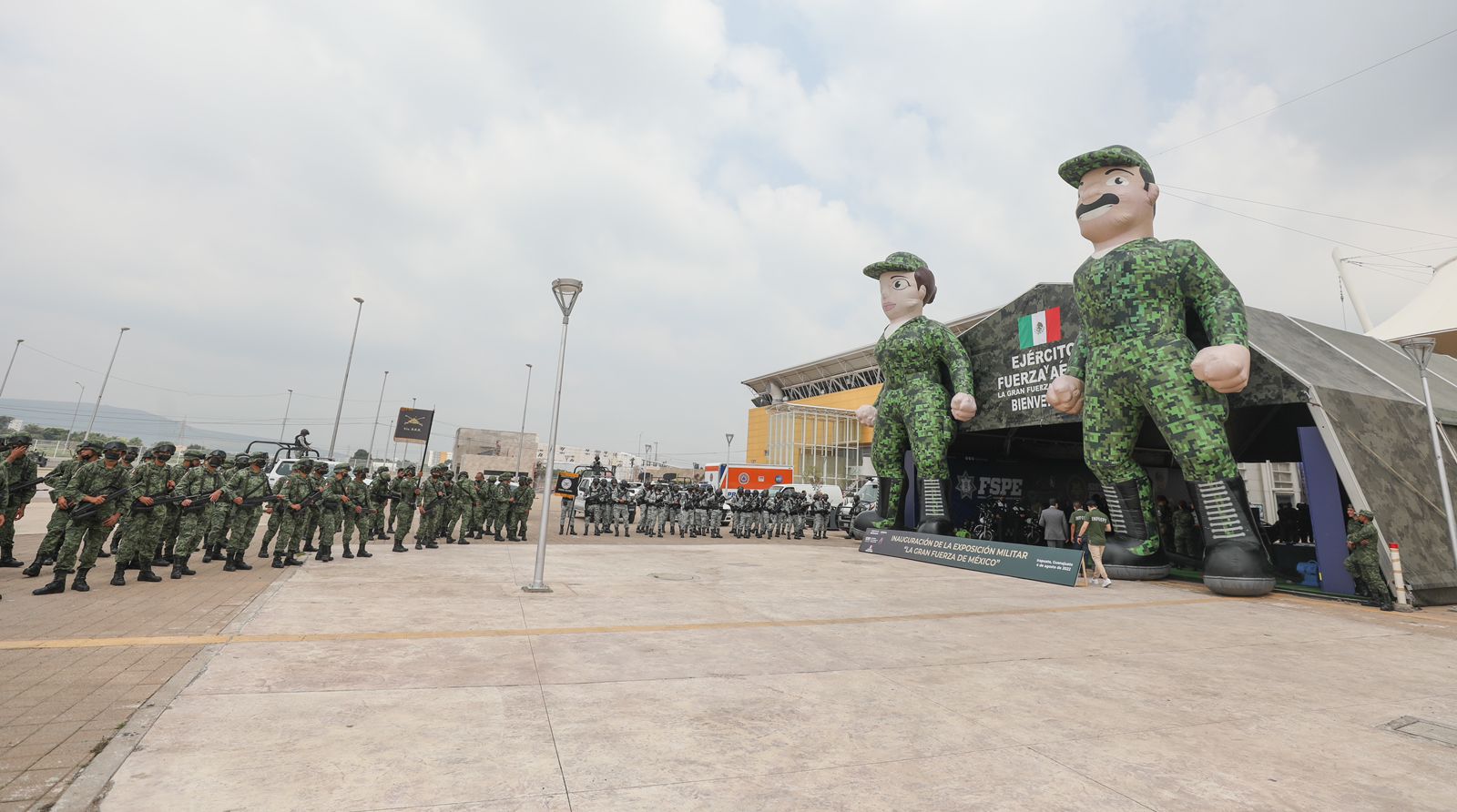 Exposición Militar La Gran Fuerza De México Boletines Dependencias 9840