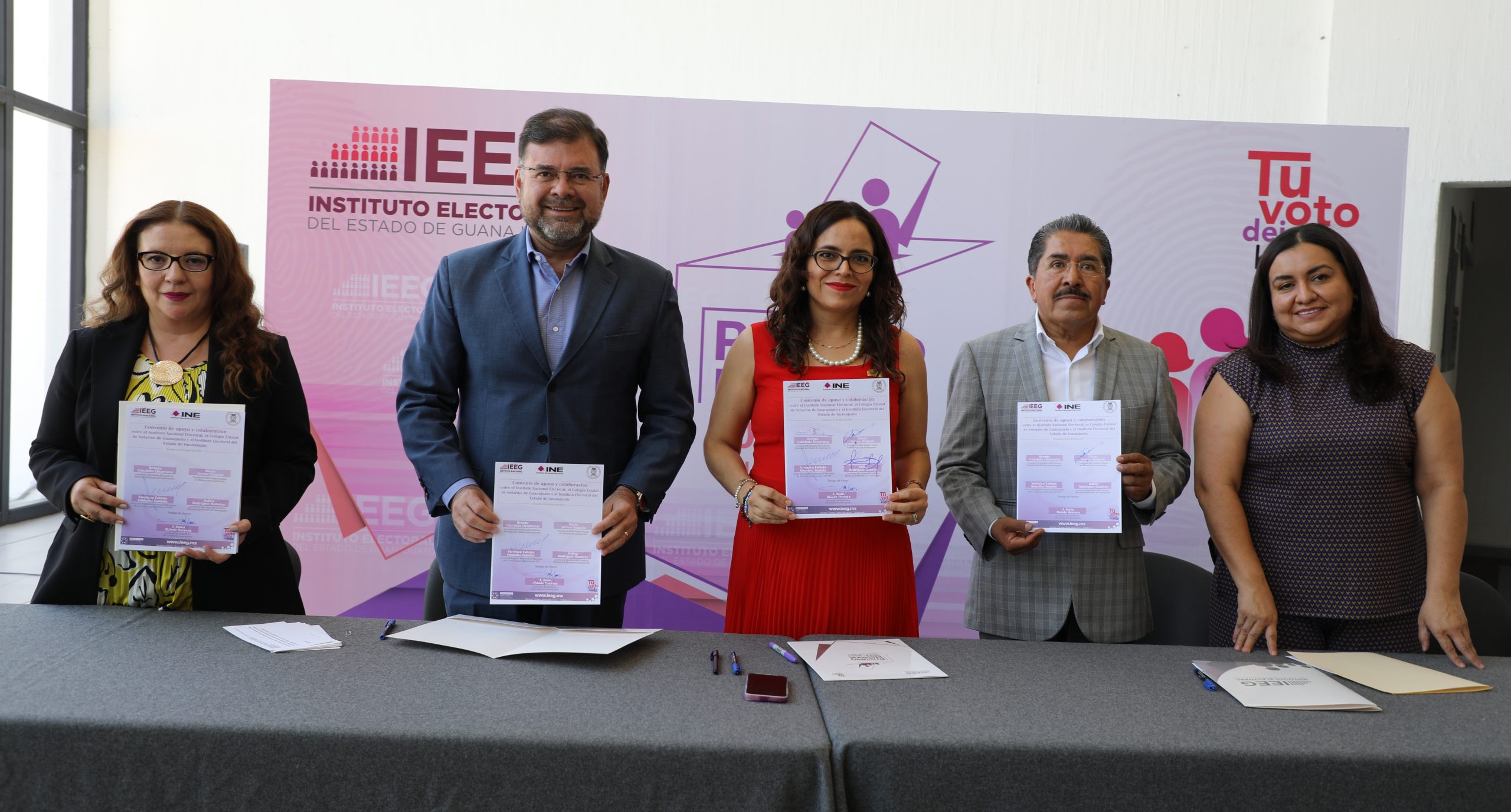 Establecen convenio de apoyo y colaboración el Instituto Nacional Electoral y el Instituto Electoral del Estado de Guanajuato con el Colegio Estatal de Notarios.