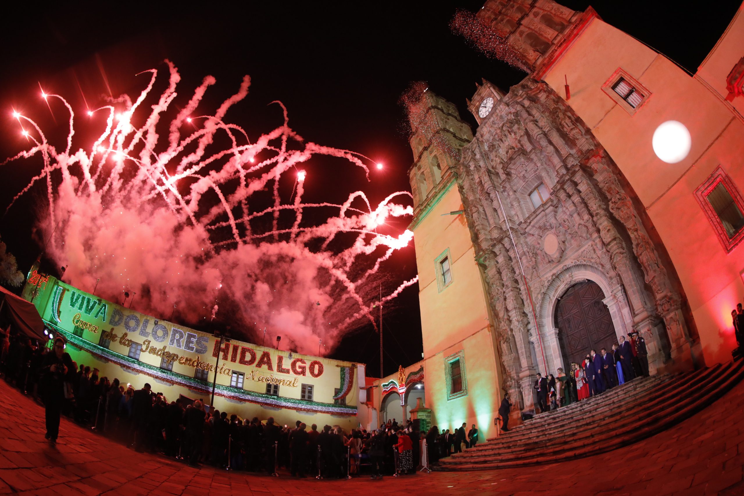 Da Gobernador el Grito de Independencia en Dolores Hidalgo