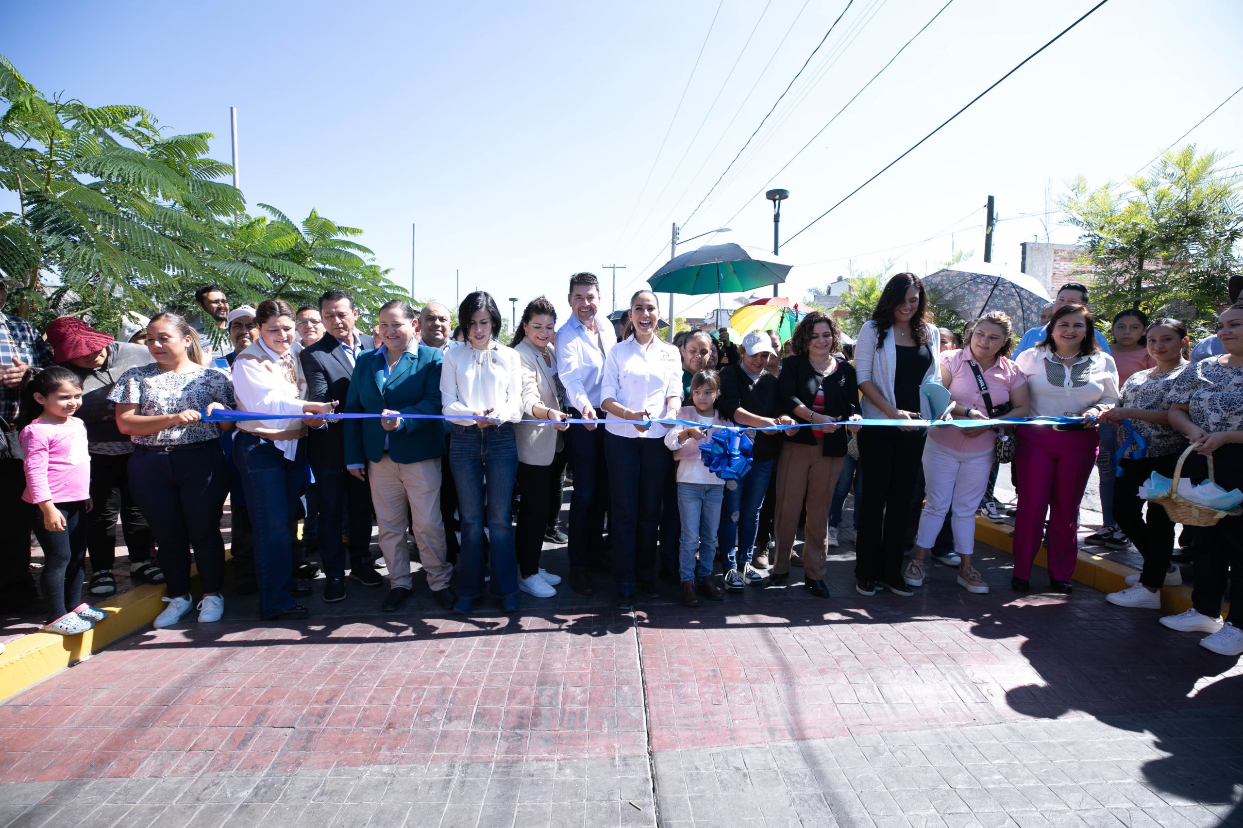 Entrega Gobernadora infraestructura social en Pueblo Nuevo y Huanímaro