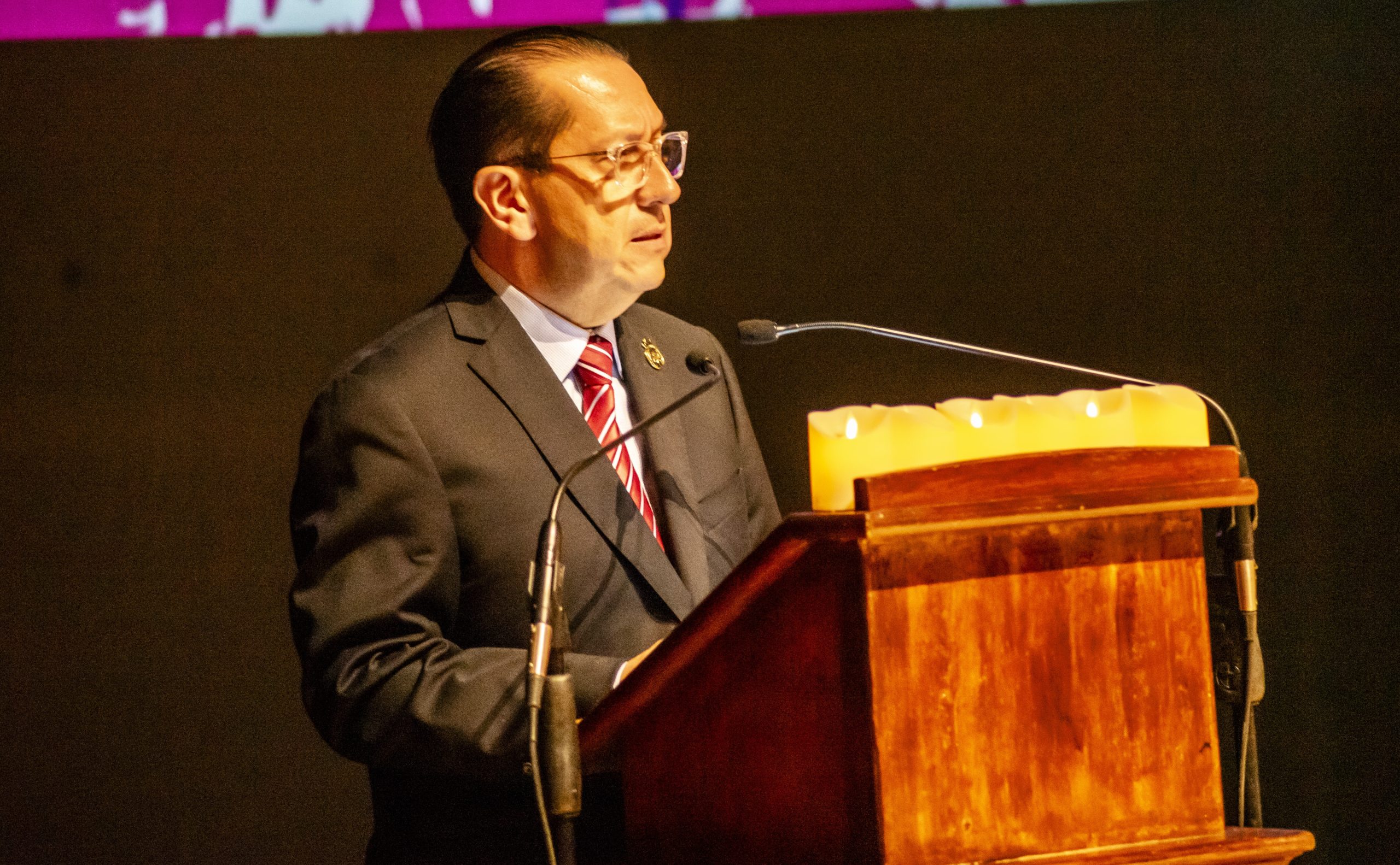 El Secretario de Salud hizo un llamado a oncólogos del país a hacer frente al cáncer