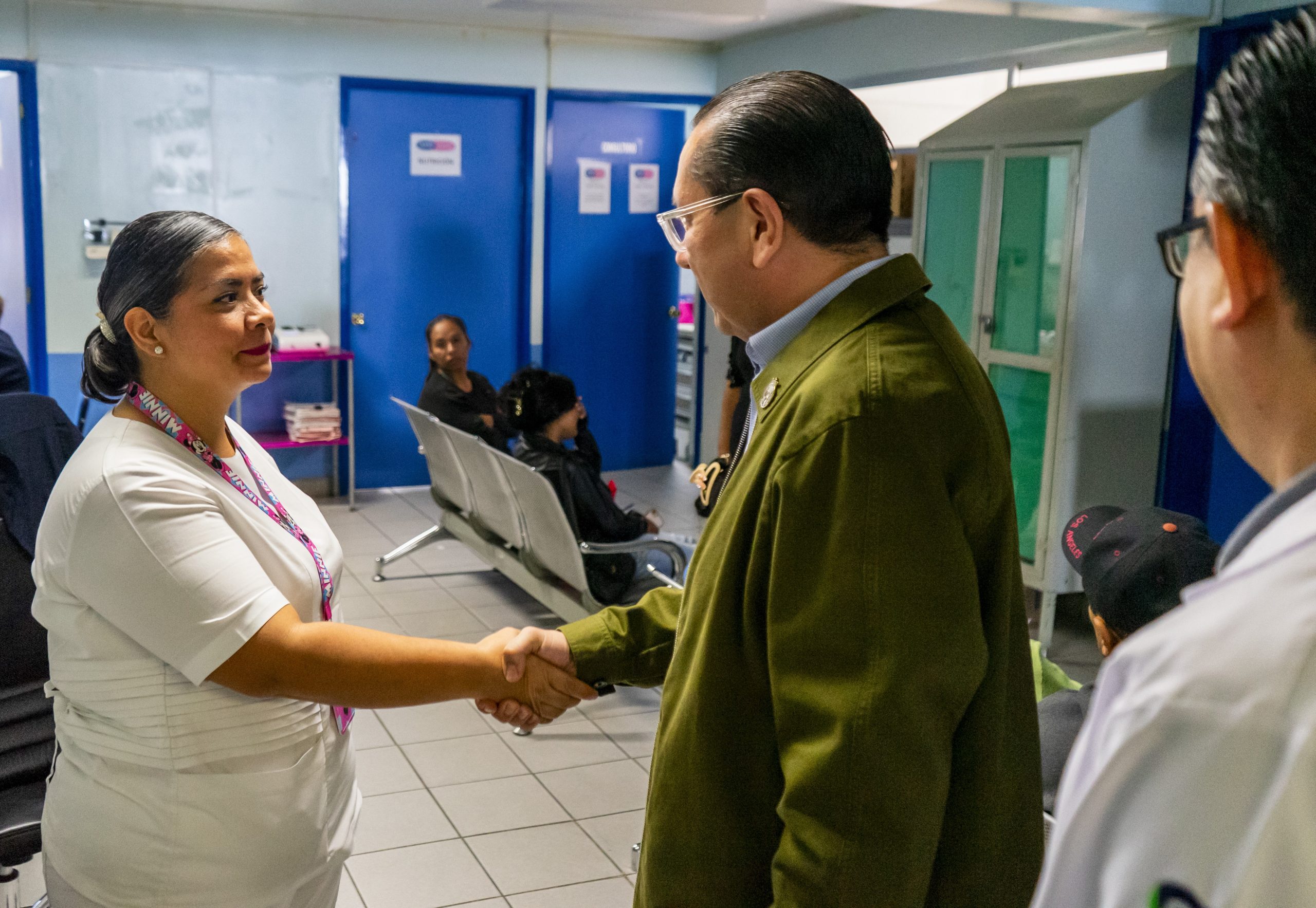 El Secretario de Salud reconoce el esfuerzo del personal del CAISES Valle de Santiago