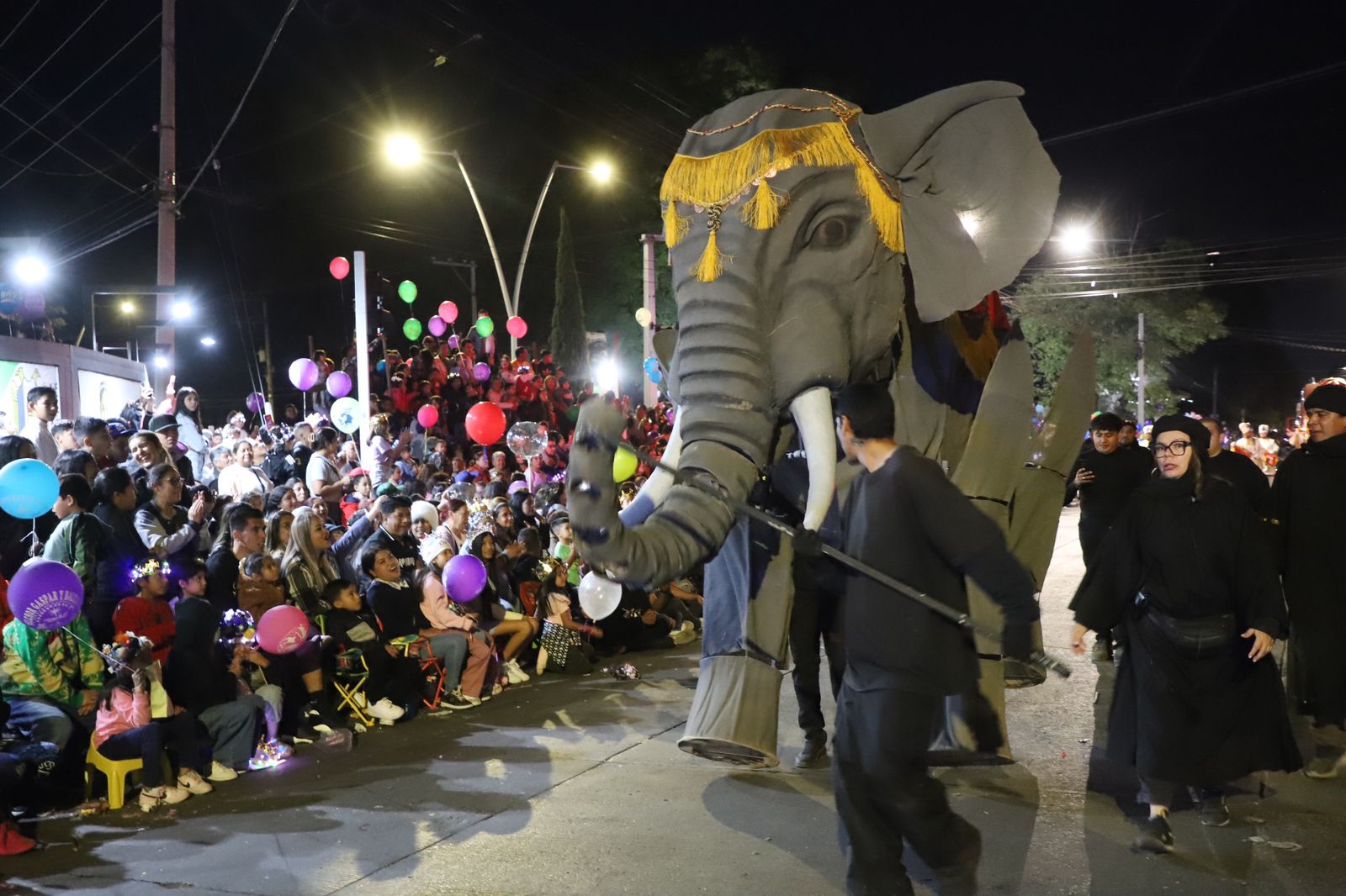 Reconocen medio siglo de la Cabalgata de Reyes en Irapuato