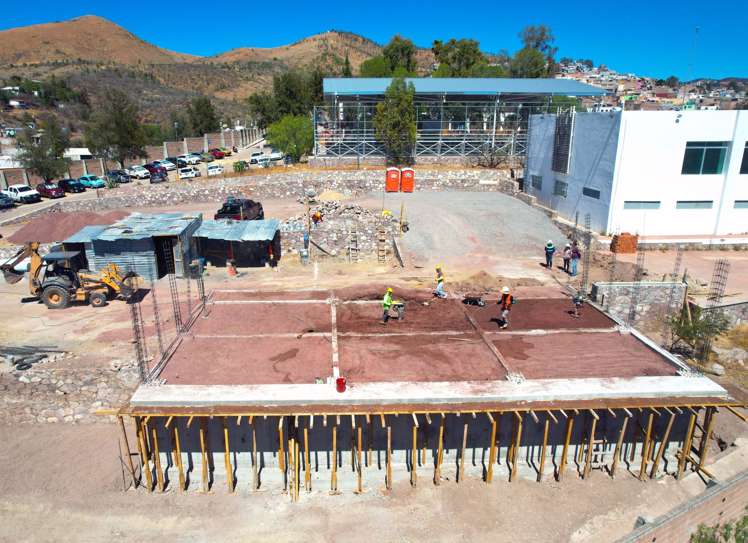 Avanza construcción de aulas en la Escuela Normal Superior Oficial de Guanajuato