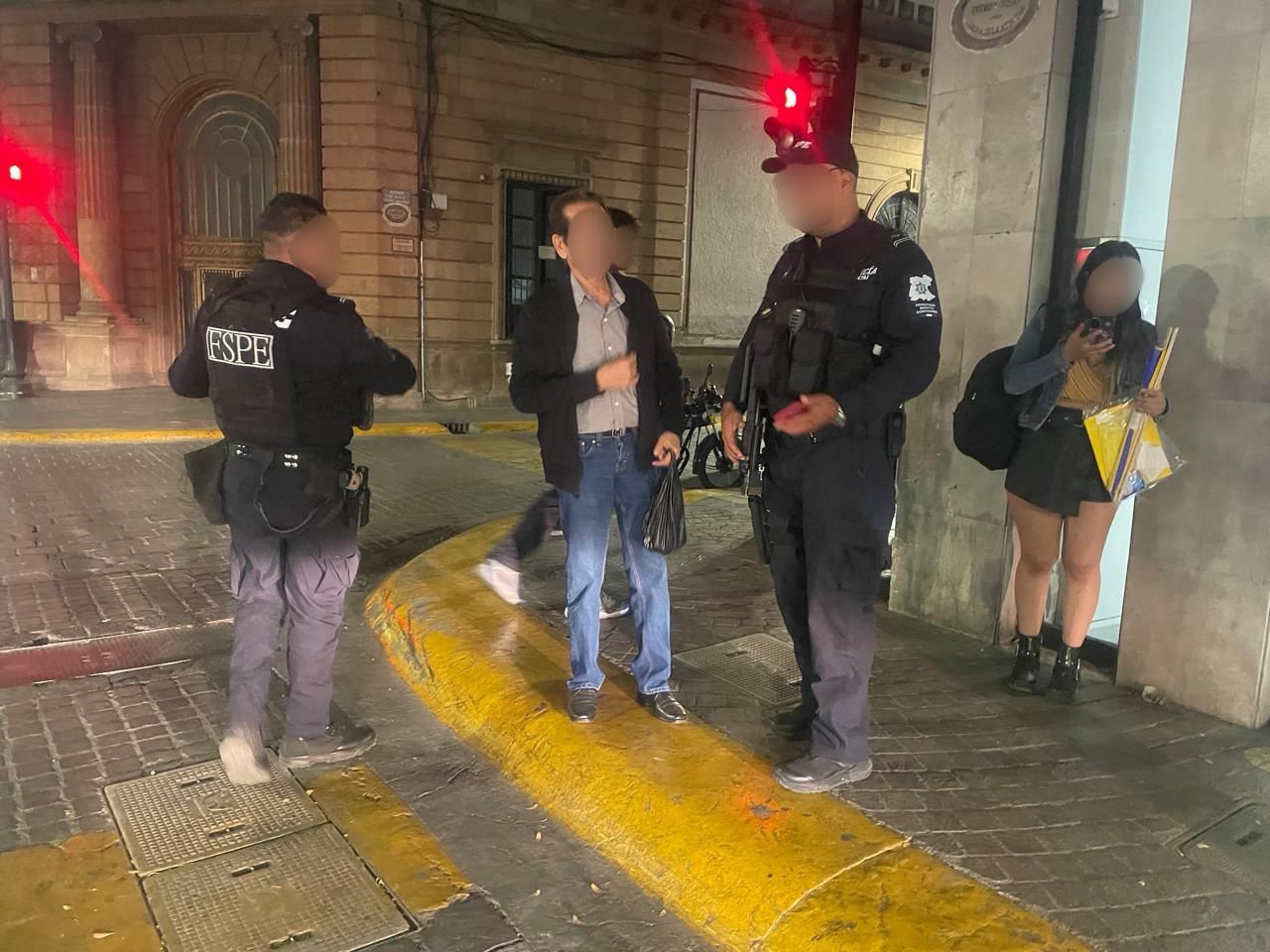 Un hombre fue rescatado en la zona centro de León por integrantes del Escuadrón Antiextorsión de la Secretaría de Seguridad y Paz, tras haber sido víctima de un secuestro virtual.