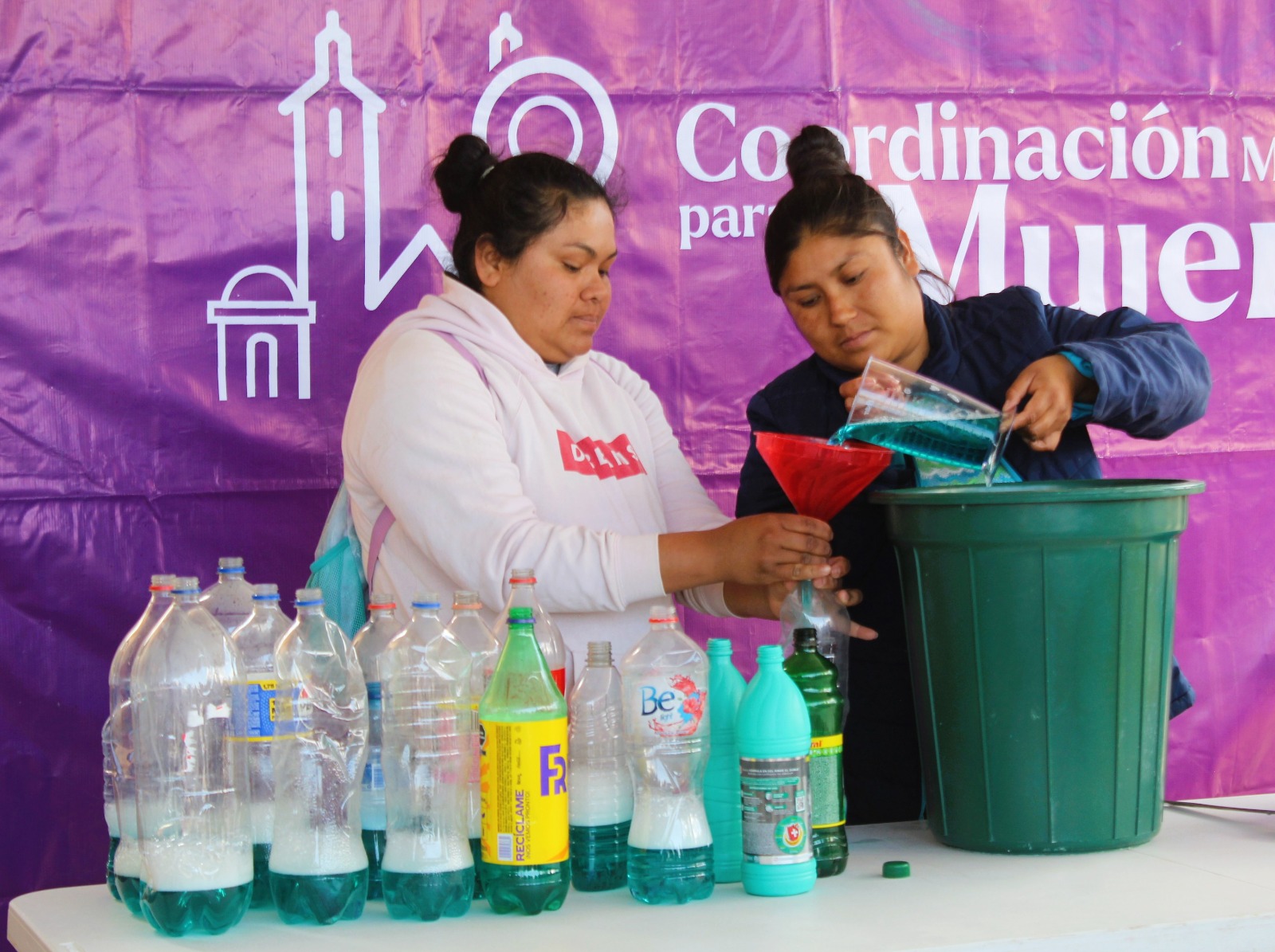 SEG impulsa el emprendimiento y la participación de madres de familia