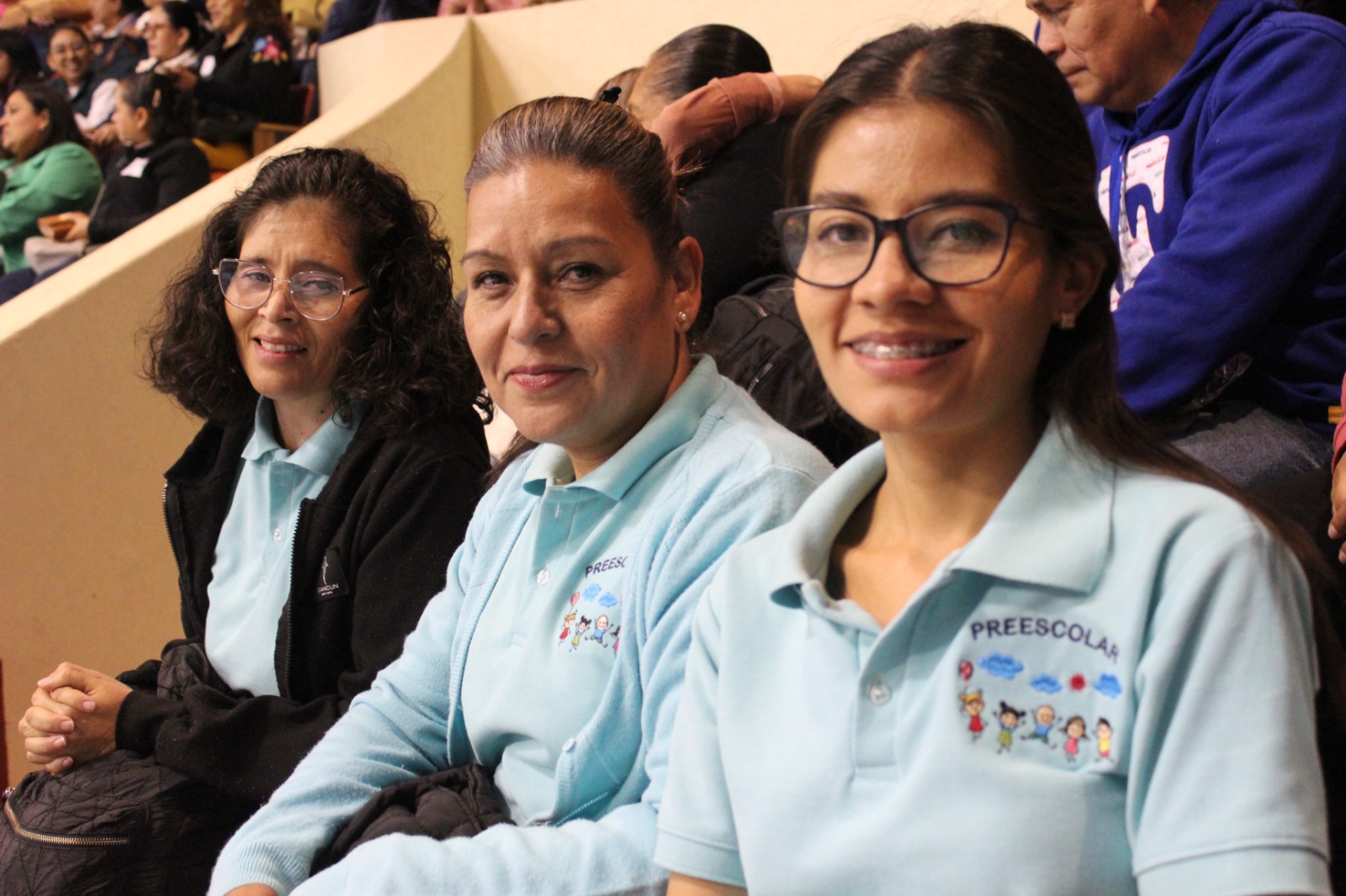 Docentes de preescolar innovan con estrategias pedagógicas y libros de texto en foro educativo