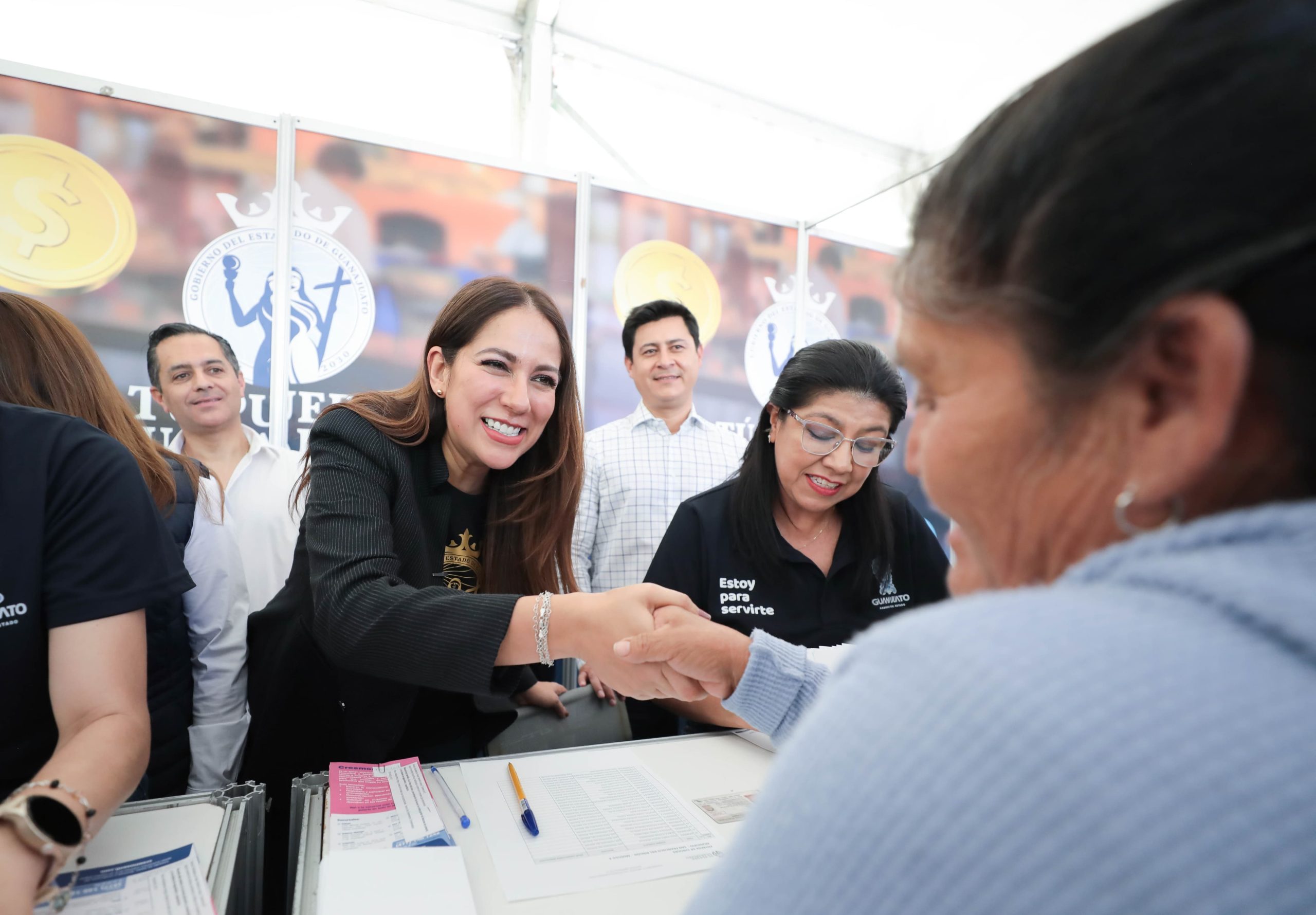 Entrega Gobernadora Apoyos Económicos Creemos en Ti