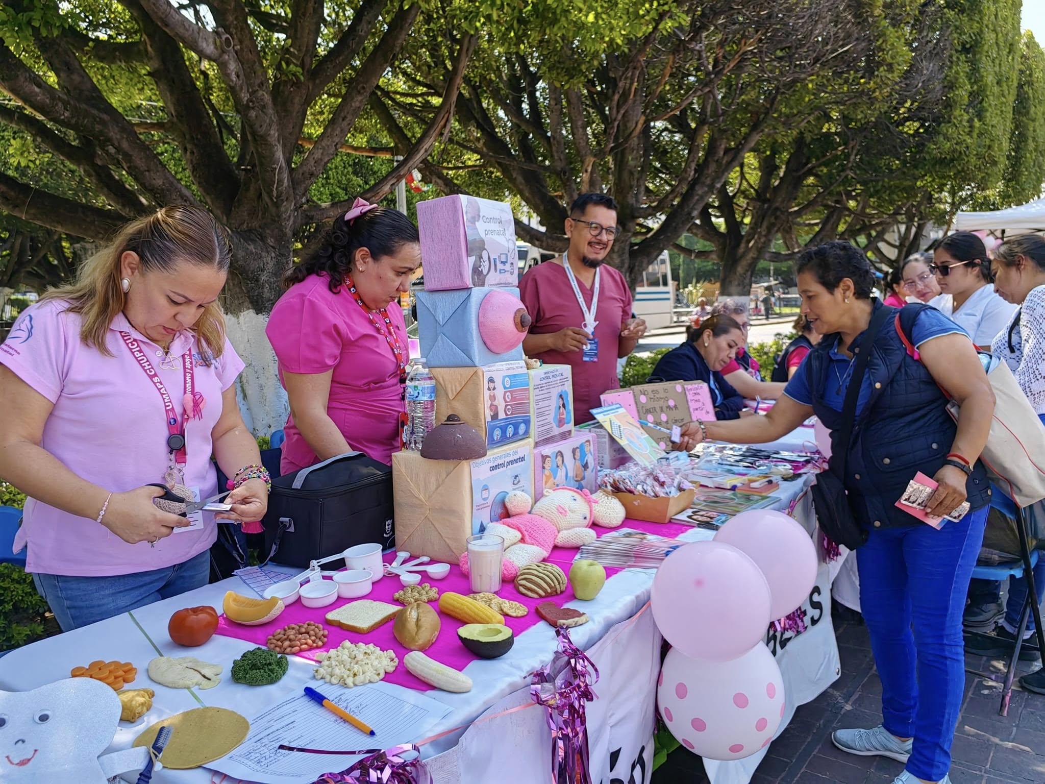 SSG ofrece medicina preventiva para la mujer en Acámbaro