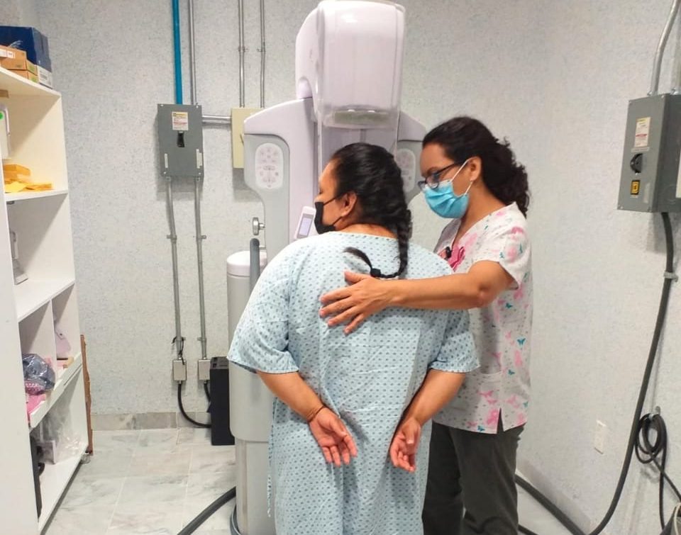 SSG incrementa detecciones de cáncer de mama en el municipio de León.