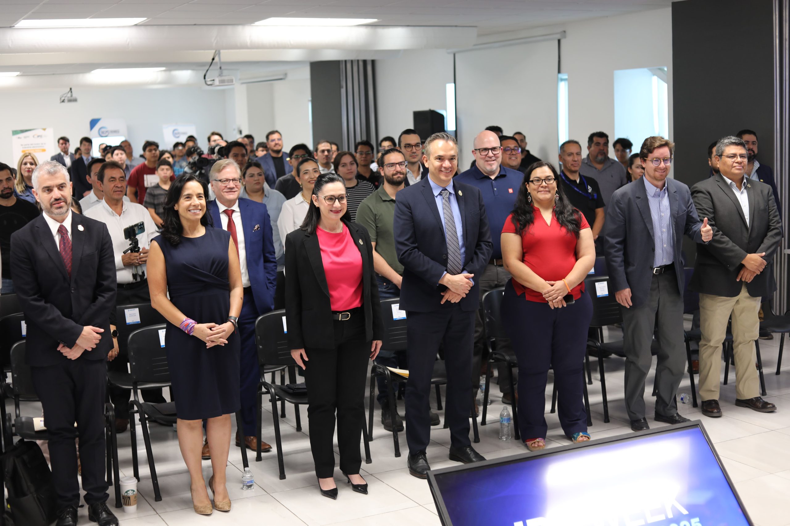 Inauguran IECA y la SE la IPC Week