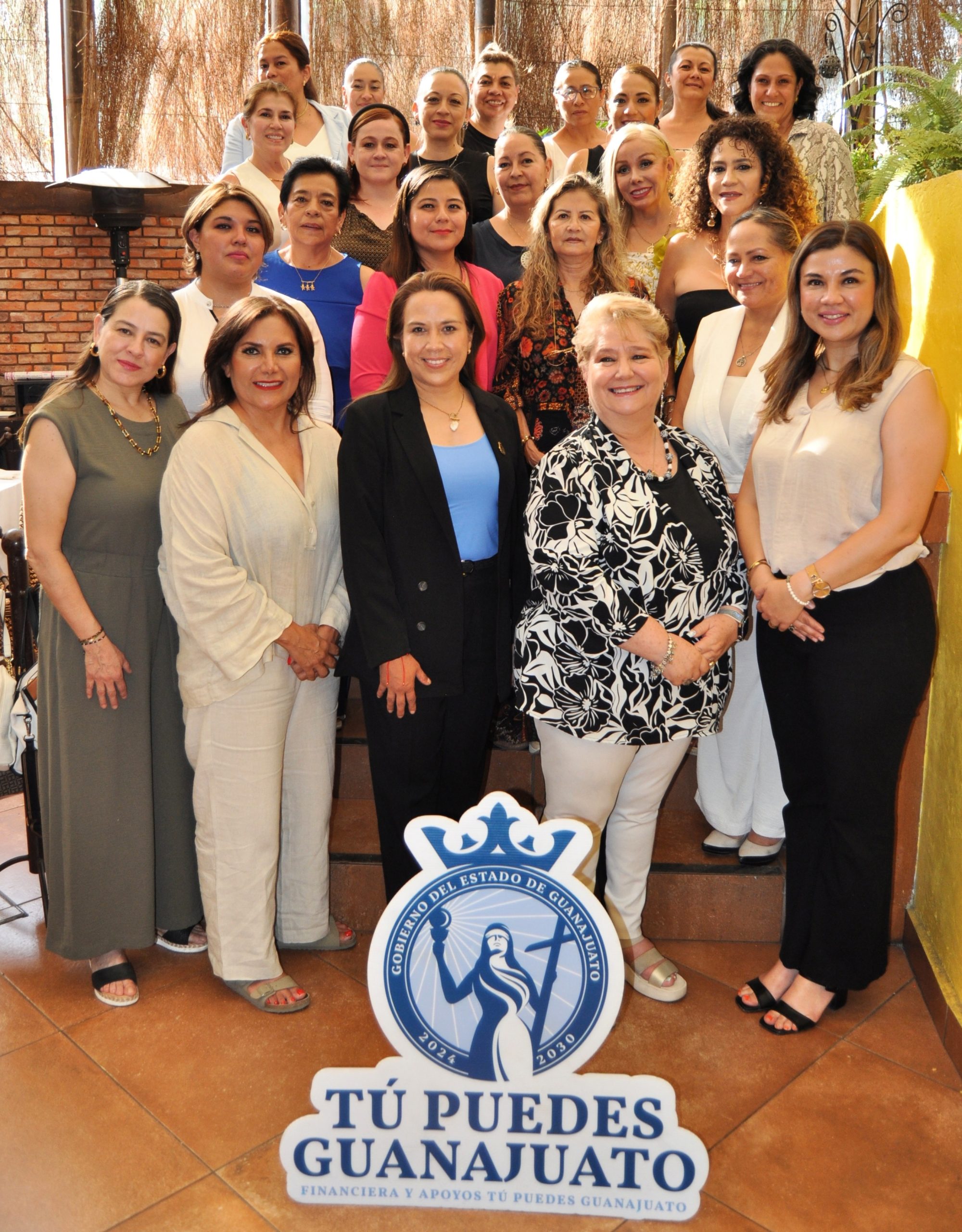 El Gobierno de la Gente y su compromiso con el crecimiento con las mujeres empresarias es, a través del acceso a créditos con tasas preferenciales y asesoría especializada. Esta iniciativa no solo impulsa el emprendimiento femenino, sino que también consolida la economía local y regional, promueve la equidad y el desarrollo.