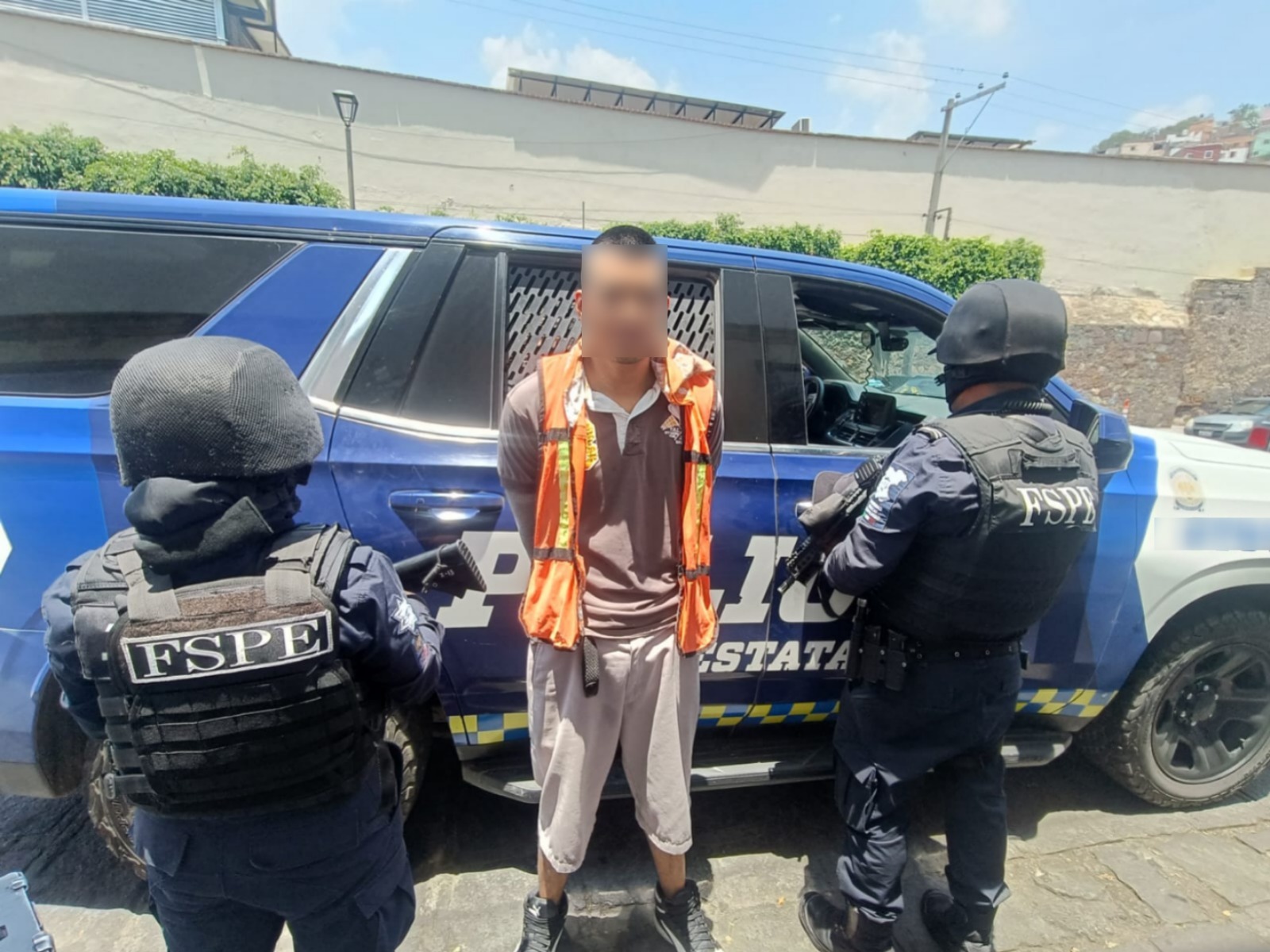 Detiene Secretaría de Seguridad y Paz a hombre con presunta marihuana tras intento de fuga en Guanajuato capital