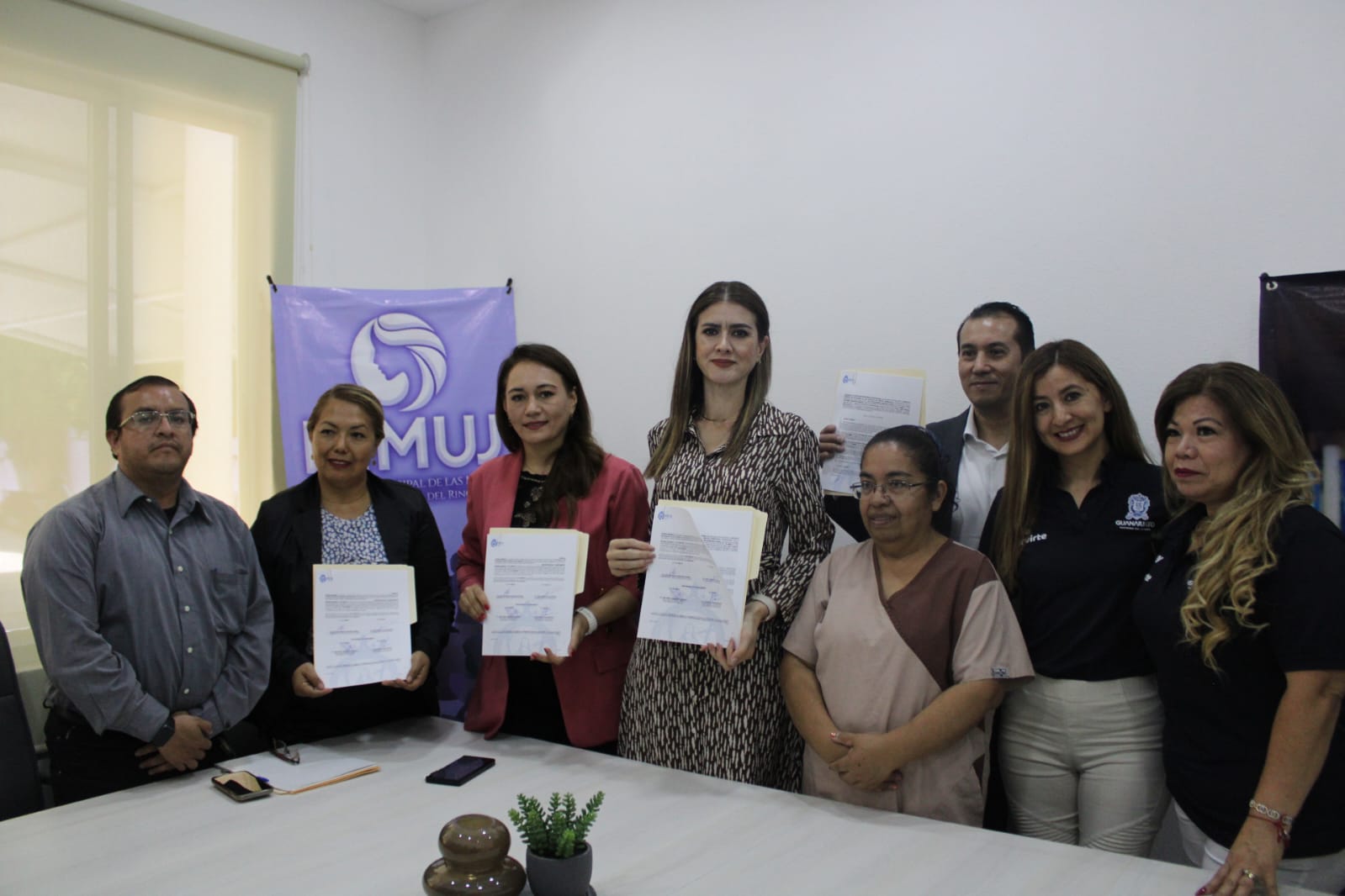 IECA e INMUJ renuevan alianza para capacitar a mujeres y promover su independencia económica