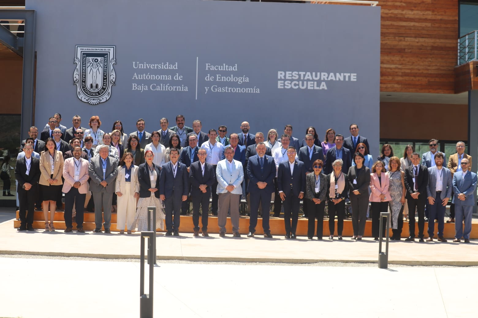 La Universidad Virtual del Estado de Guanajuato (UVEG) reafirma su compromiso con la transformación de la educación superior al participar como miembro activo de la Asociación Nacional de Universidades e Instituciones de Educación Superior (ANUIES), en la LXIII Sesión Ordinaria del Consejo de Universidades Públicas e Instituciones Afines (CUPIA), celebrada en la Universidad Autónoma de Baja California, Campus Ensenada.