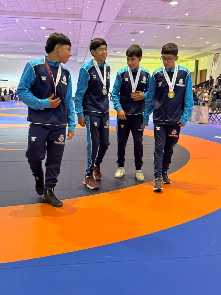 CUATRO MEDALLAS MÁS EN Luchas