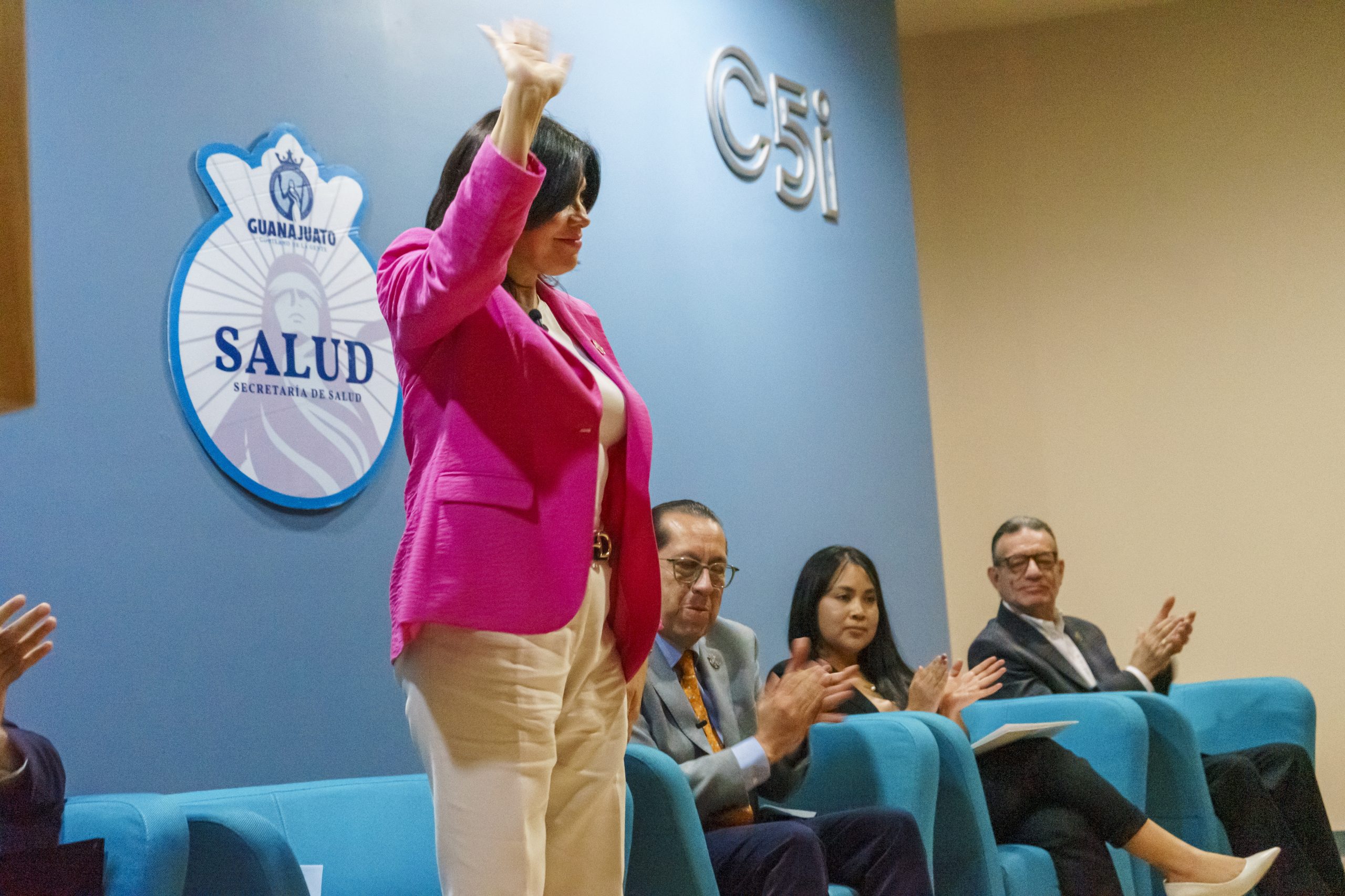 SSG entregó certificados a personal de salud en atención al personal de primer contacto a mujeres víctimas de violencia.