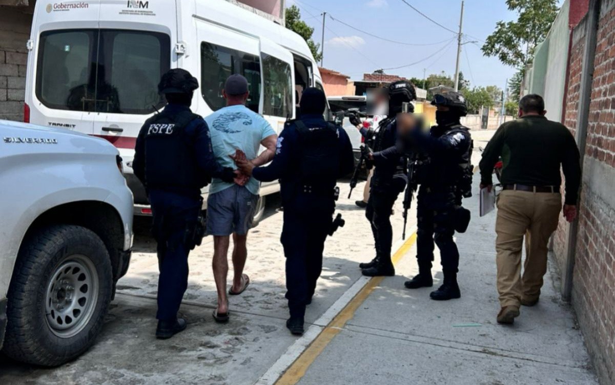 En operativo conjunto detiene Secretaría de Seguridad y Paz a un ciudadano estadounidense con orden de aprehensión por fraude
