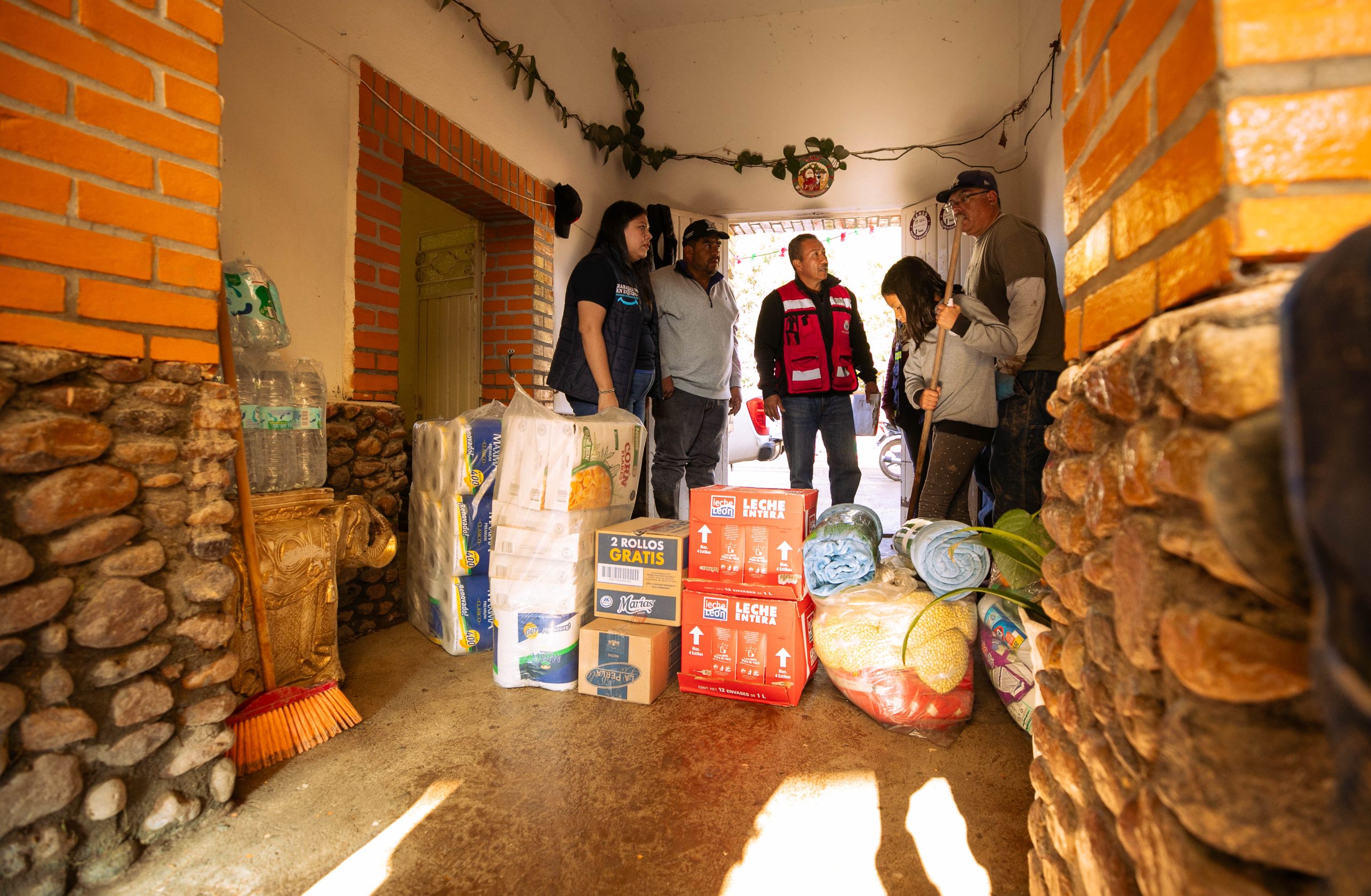 Familias de San Pedro de Ibarra no están solas, reciben más apoyos del Gobierno de la Gente
