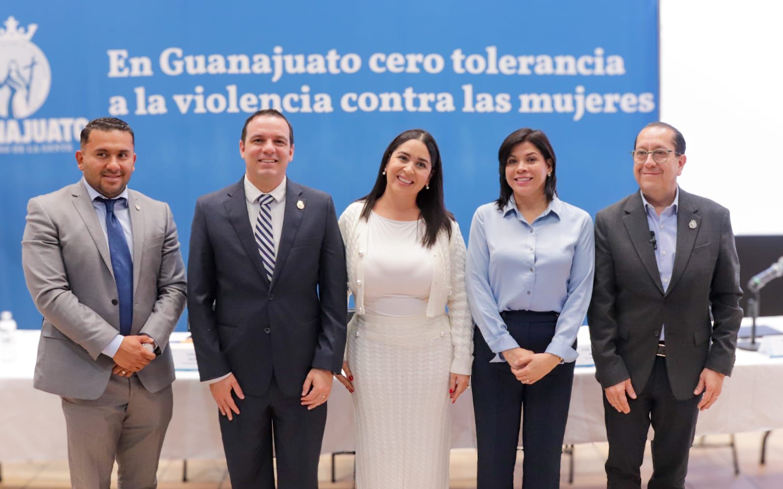 Apoya Gobierno de la Gente a niñas, niños y adolescentes víctimas indirectas de feminicidio y desaparición de sus madres
