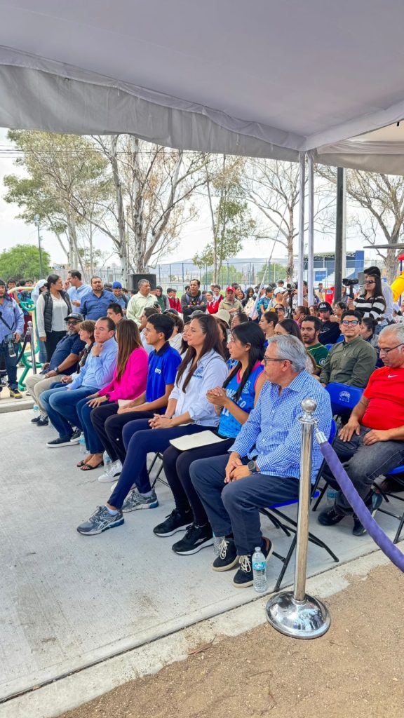 Entregan Unidad Deportiva en Dolores Hidalgo