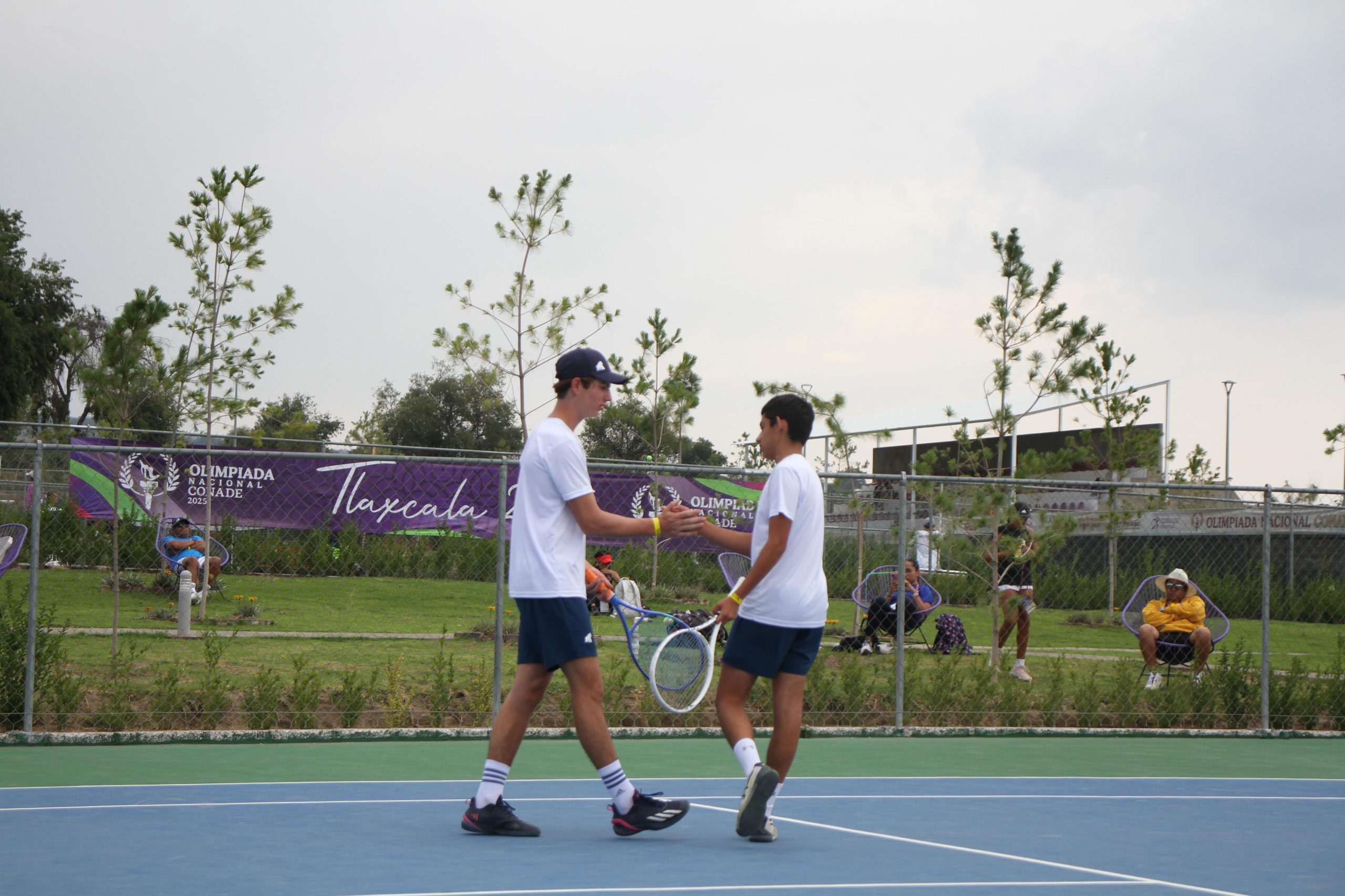 La delegación guanajuatense de la disciplina de tenis avanza a octavos de final en las pruebas individuales, acercándose cada vez más al podio dentro de la Olimpiada Nacional 2025.