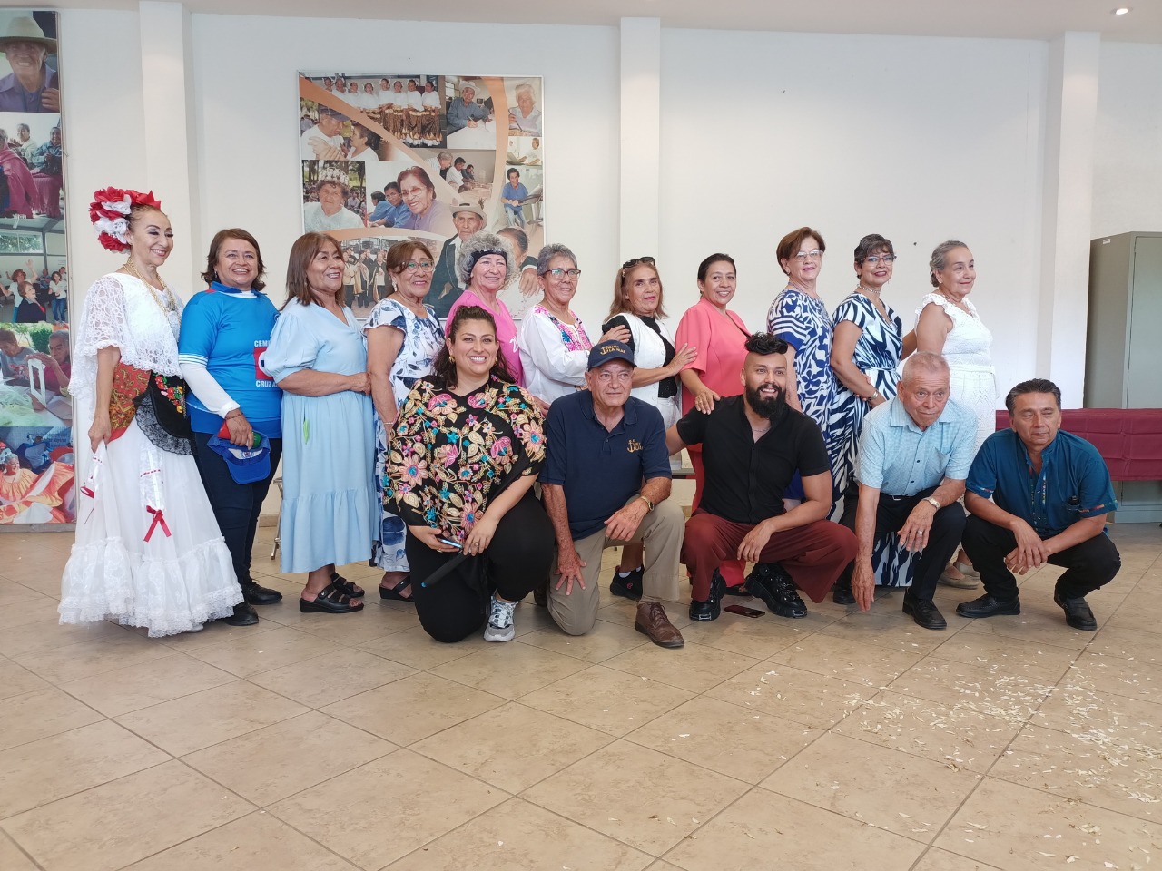 Liberan memorias adultos mayores a través del teatro con taller “Caminos de la vida”