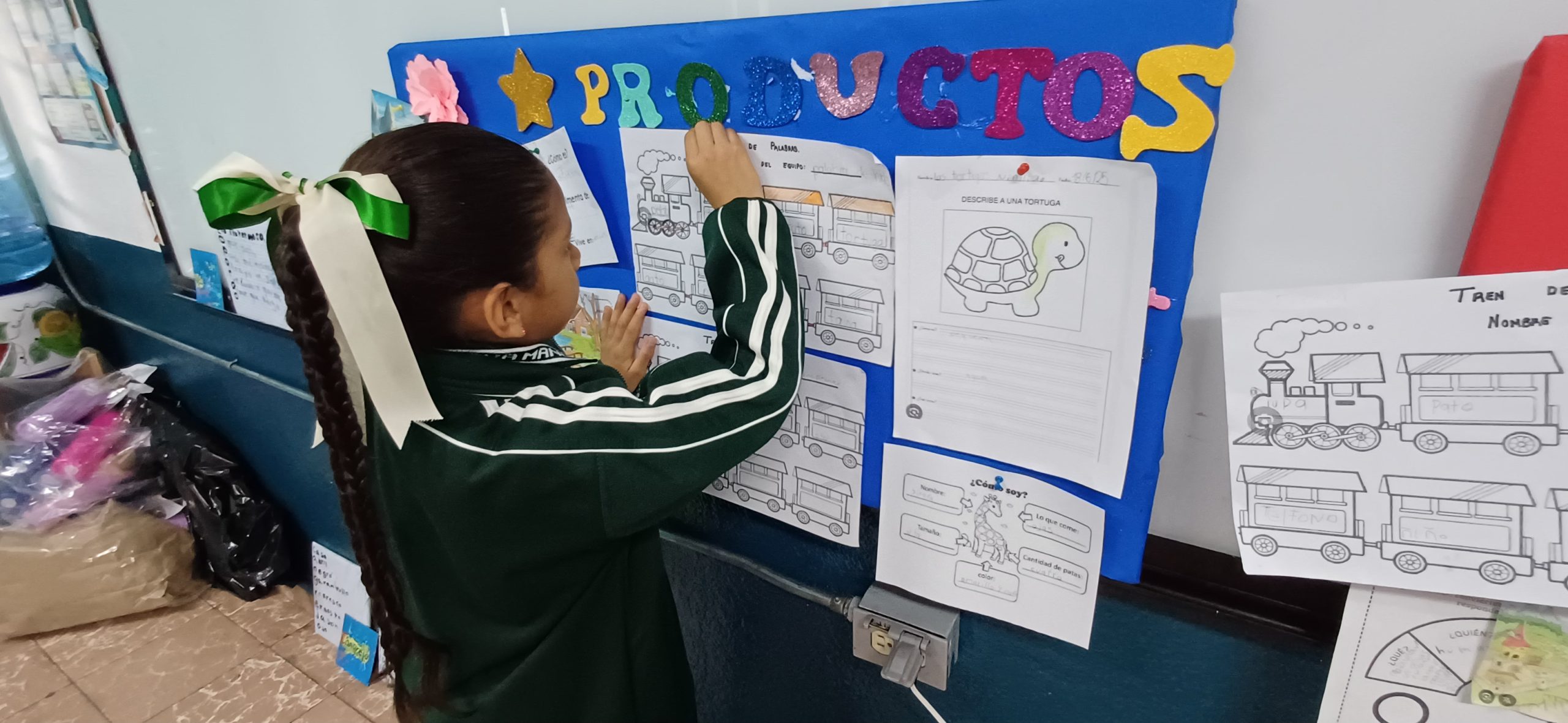 Encuentro escolar en Comonfort impulsa la lectura y escritura 