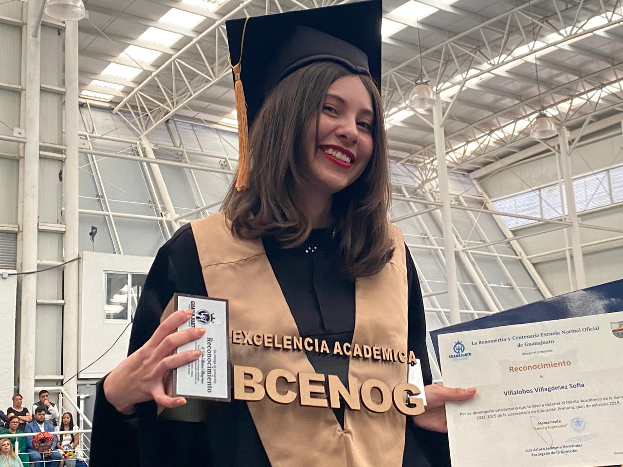 La Benemérita y Centenaria Escuela Normal de Guanajuato celebra la graduación de 216 nuevos profesionistas de la Educación