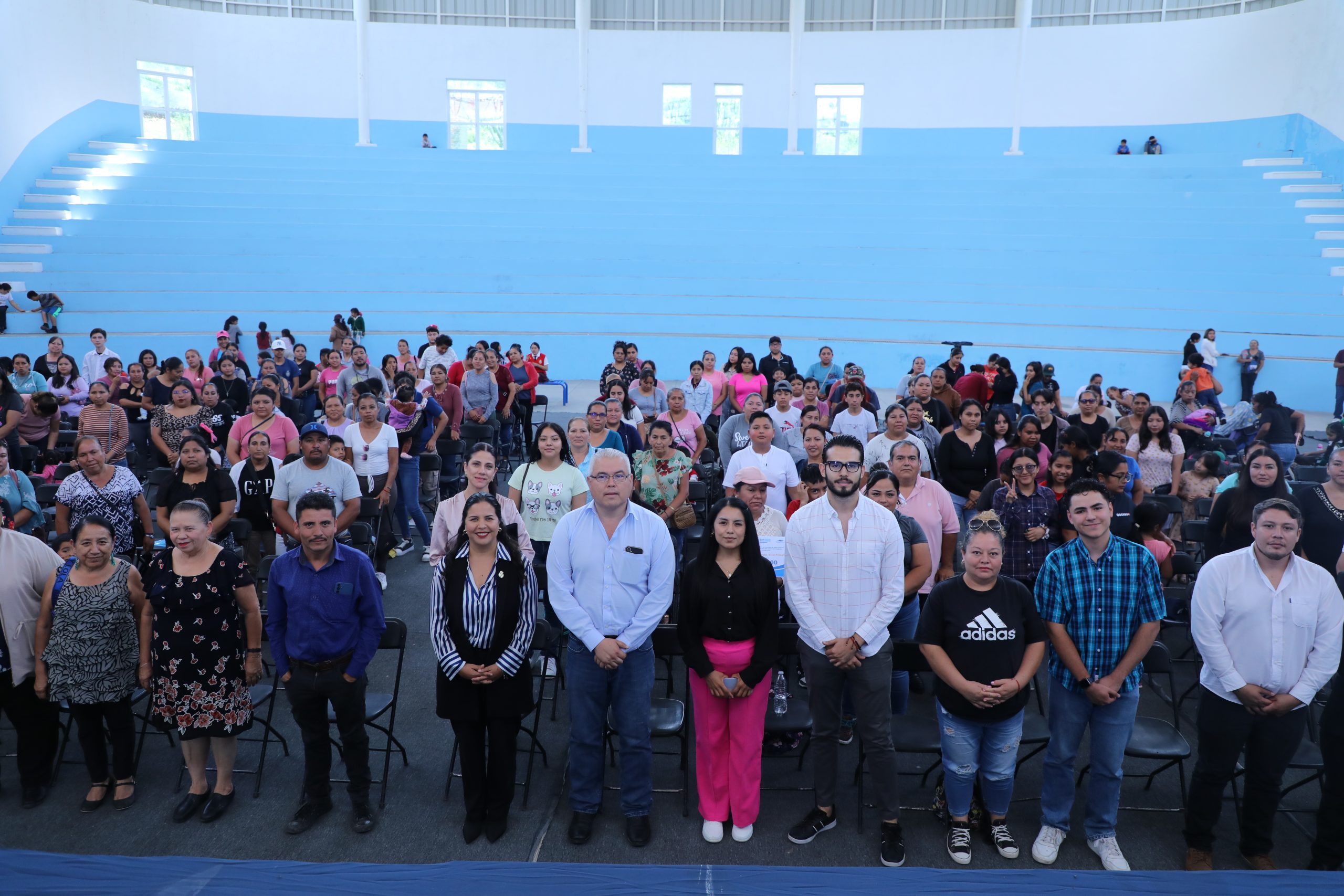 Becas Nuevo Comienzo abren caminos en Santa Catarina