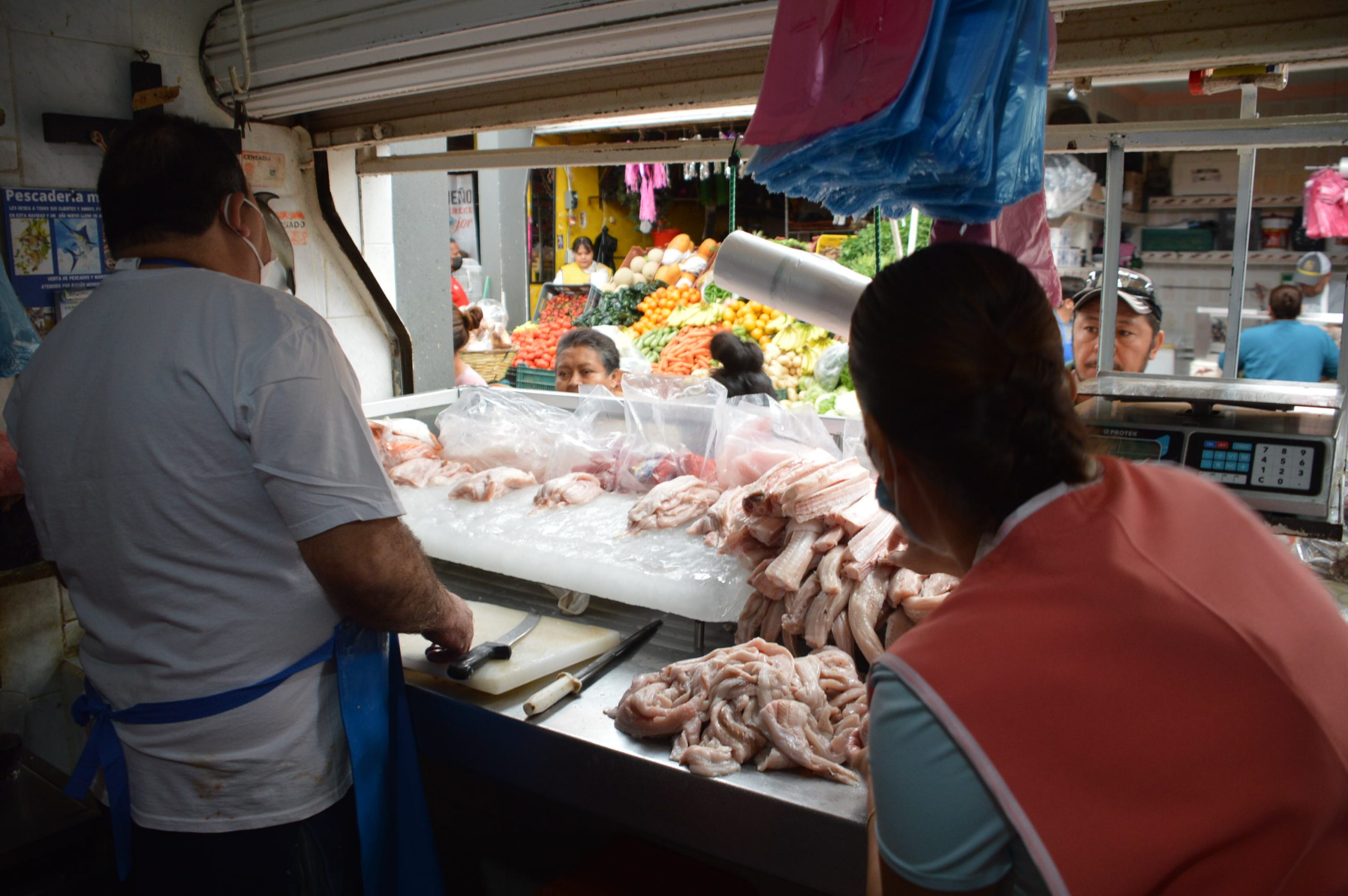SSG hace toma de muestras y revisión de establecimientos.