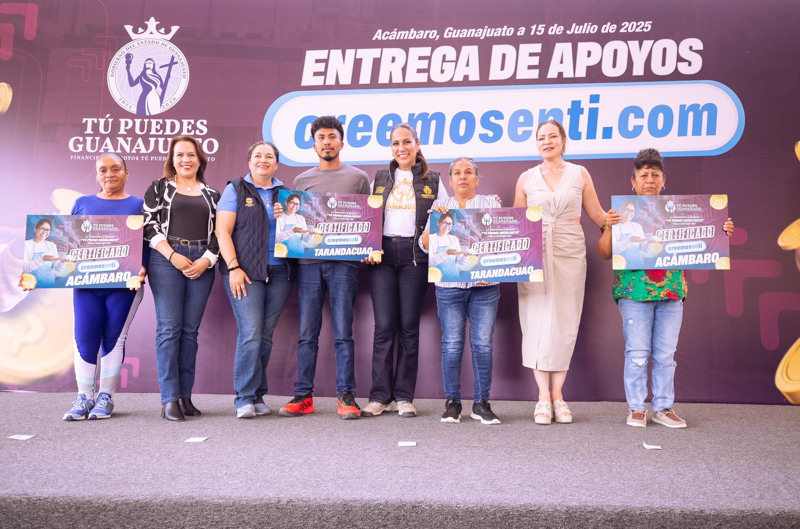 Entrega Libia Dennise apoyos y obras sociales a familias de Acámbaro y Jerécuaro