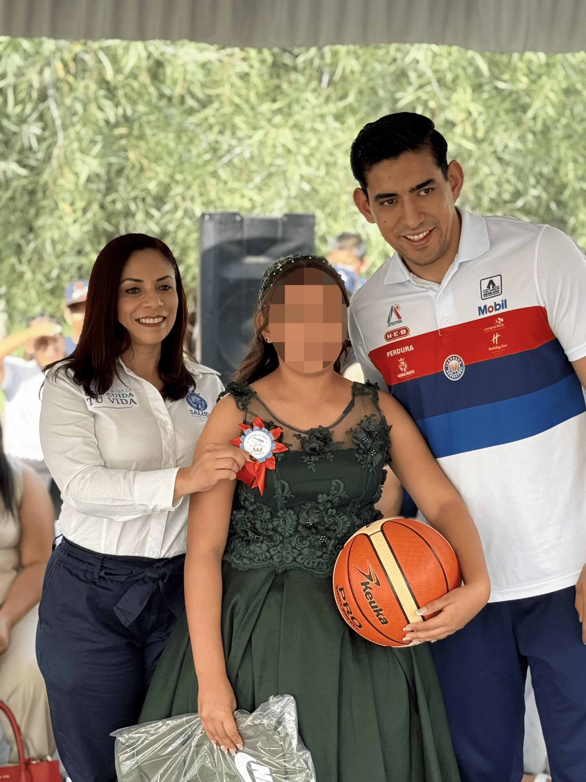 SSG certificó a la primaria Úrsulo Galván como Libre de Caries.