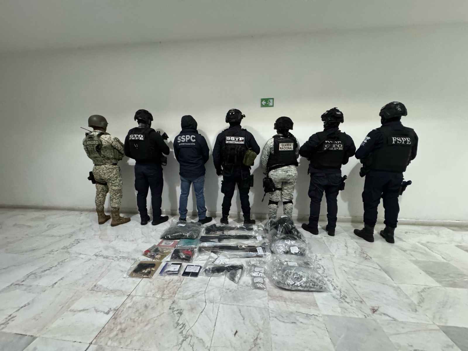 Secretaría de Seguridad y Paz asegura más de 9 mil dosis de droga, armas y vehículos durante un operativo conjunto en León