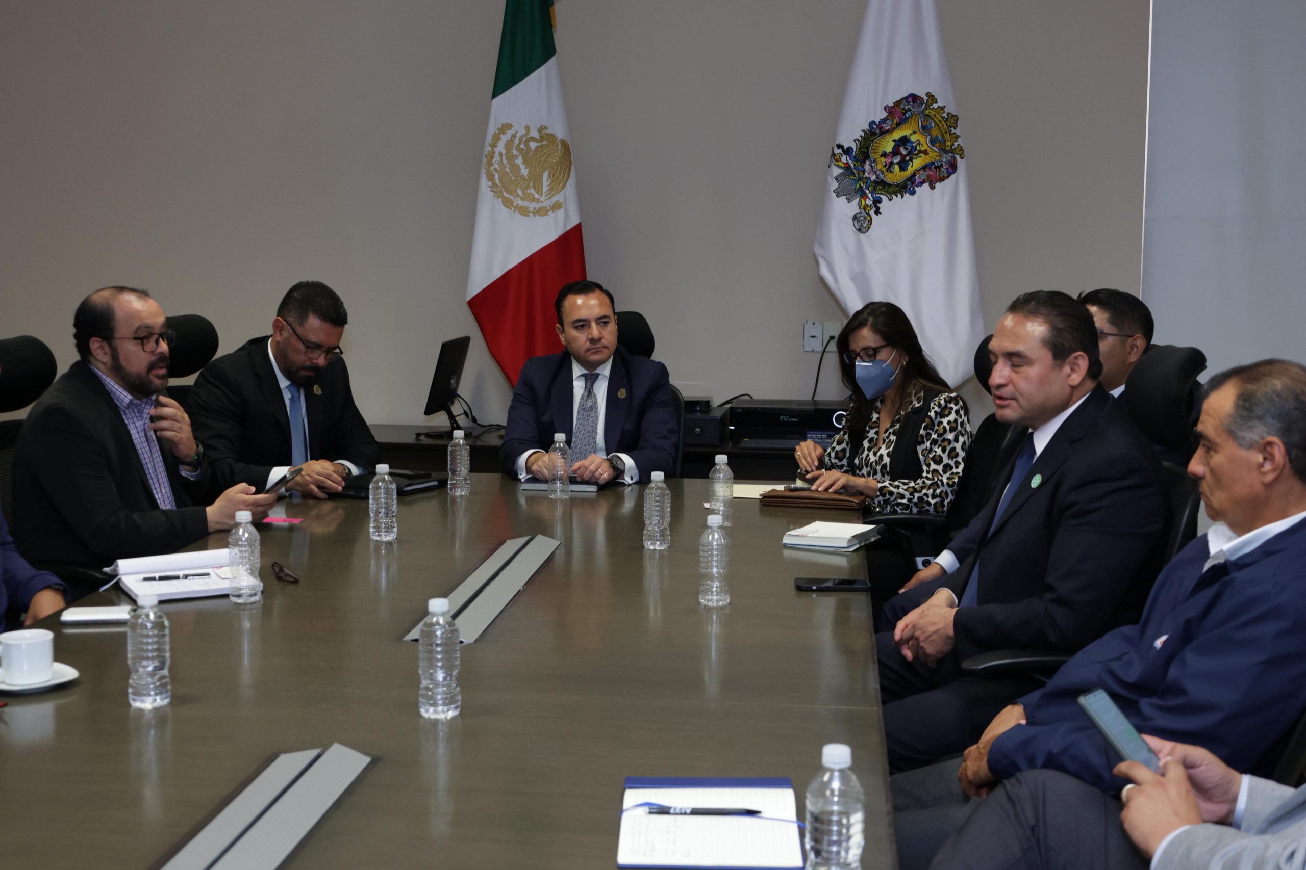 Sostiene la Secretaría de Seguridad y Paz reunión con empresarios de la industria de productos de consumo