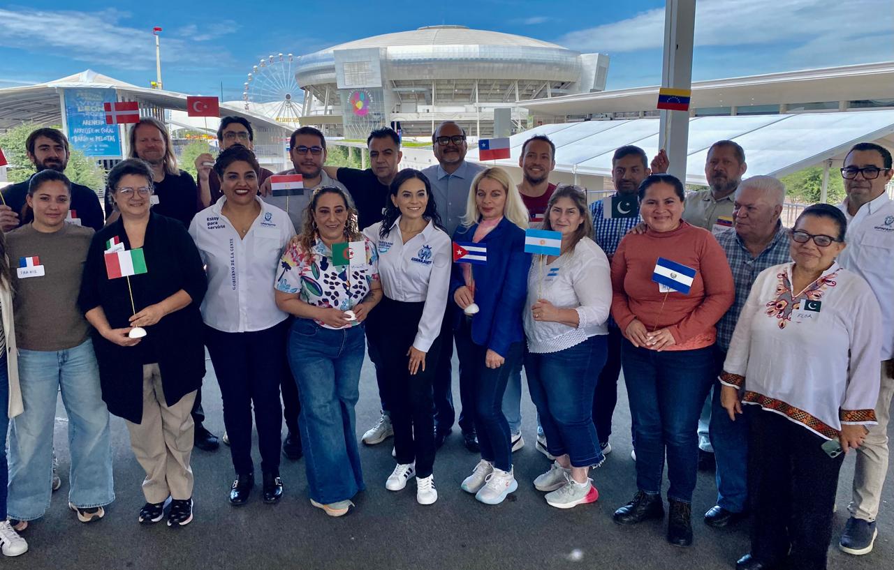  Impulsa Gobierno de la Gente a comunidades extranjeras en la Feria de Verano de León