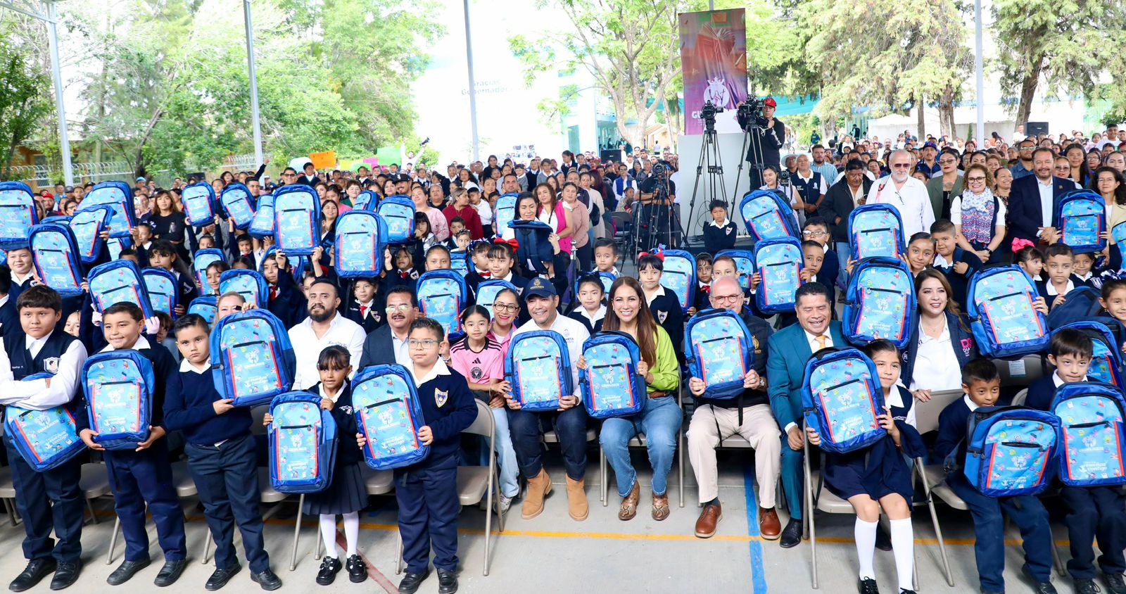 Entrega Gobernadora mochilas y útiles escolares para las y los estudiantes de primaria en Guanajuato