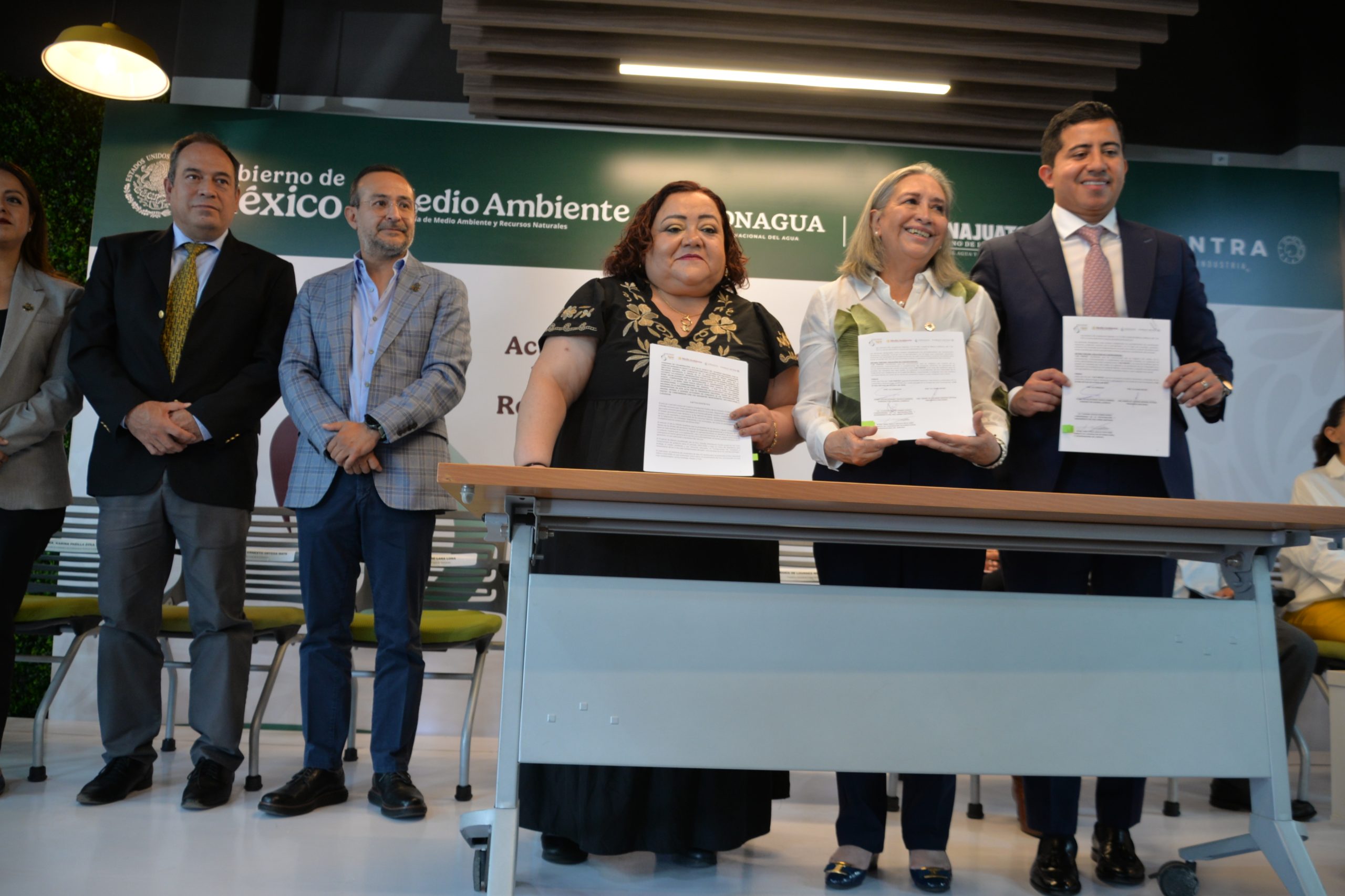 Coordinan acciones por el cuidado del medio ambiente y la conservación del agua