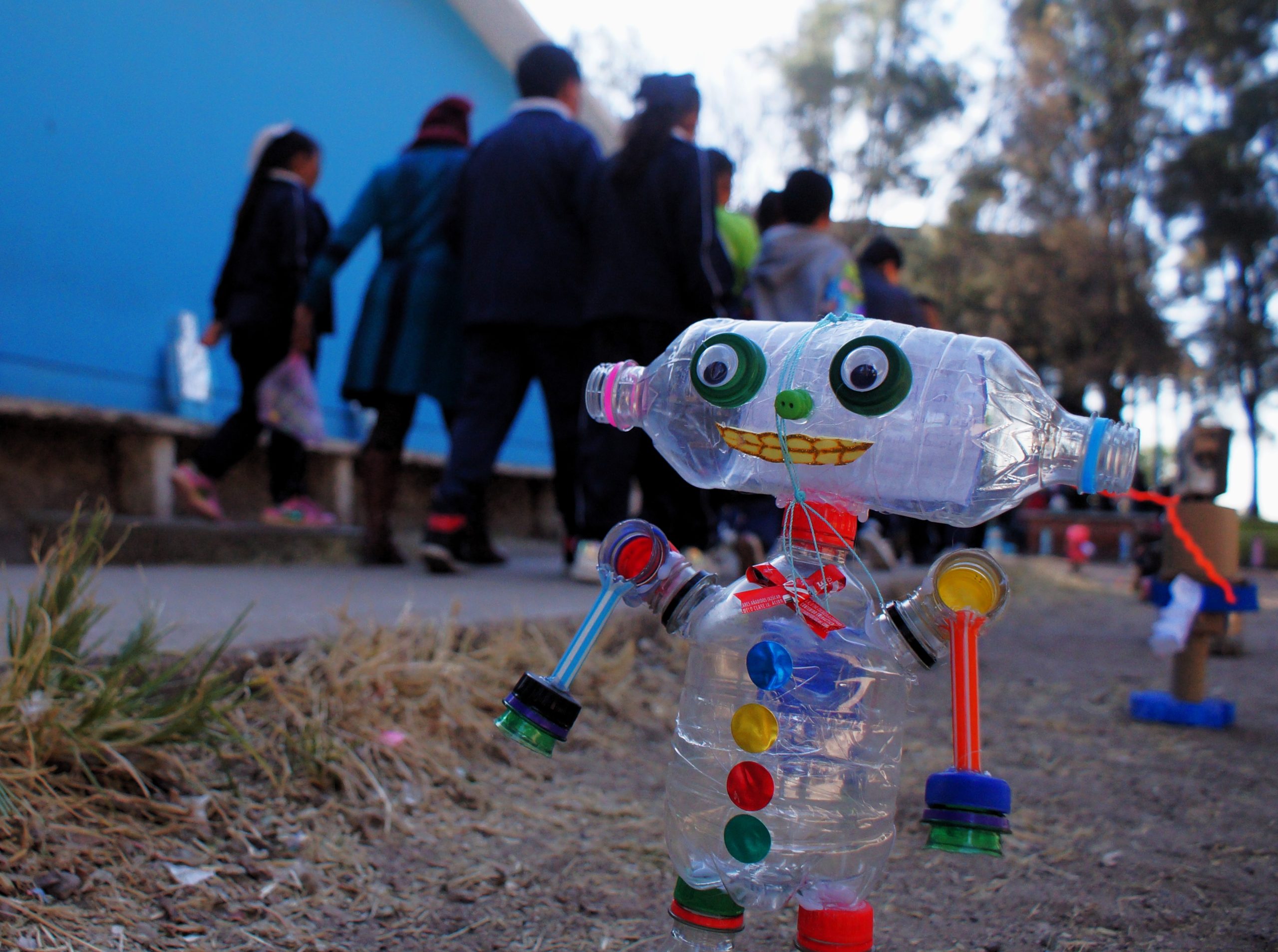 La ciencia y la tecnología en educación básica avanzan