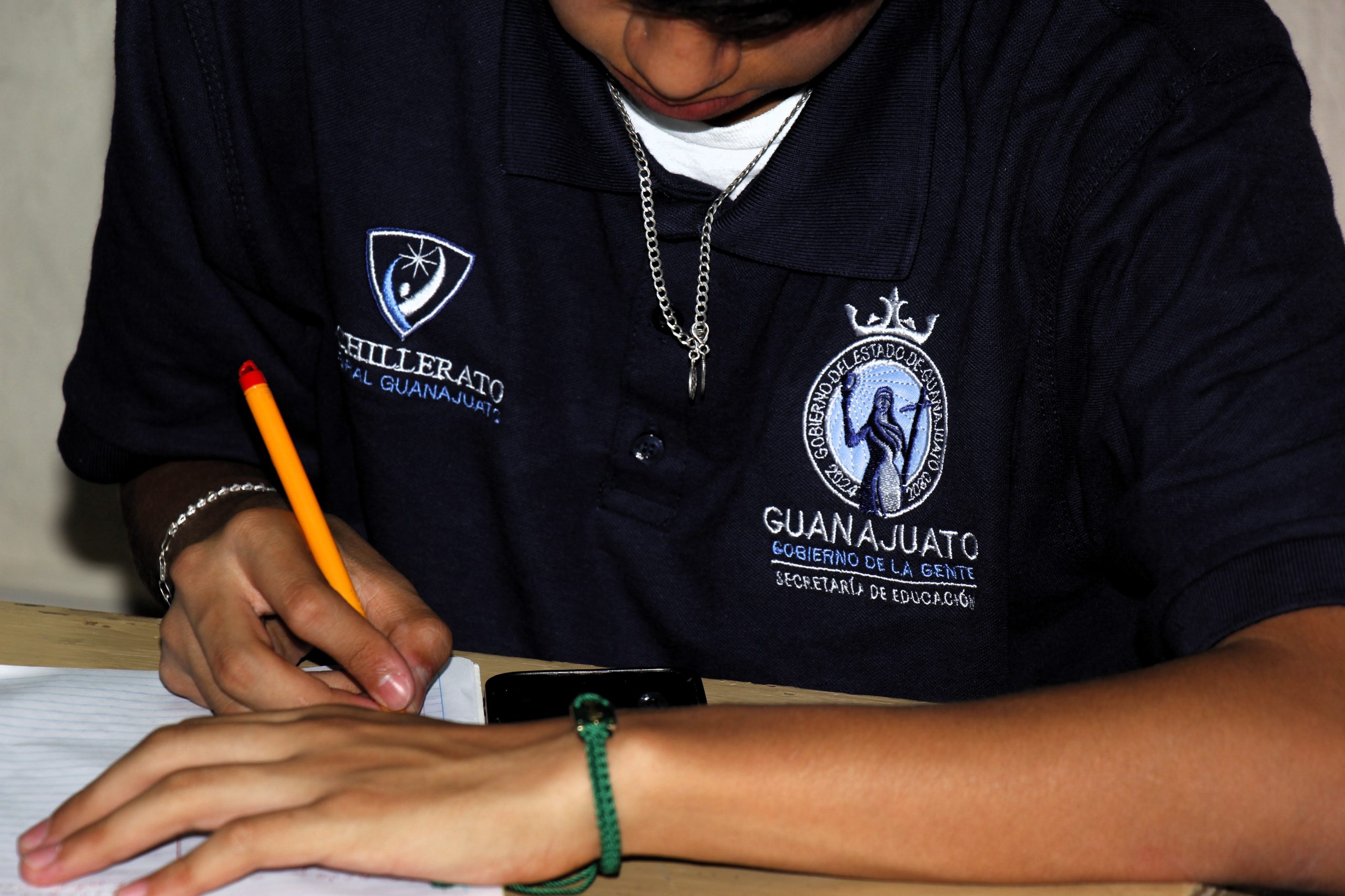 Más apoyo a la educación media superior