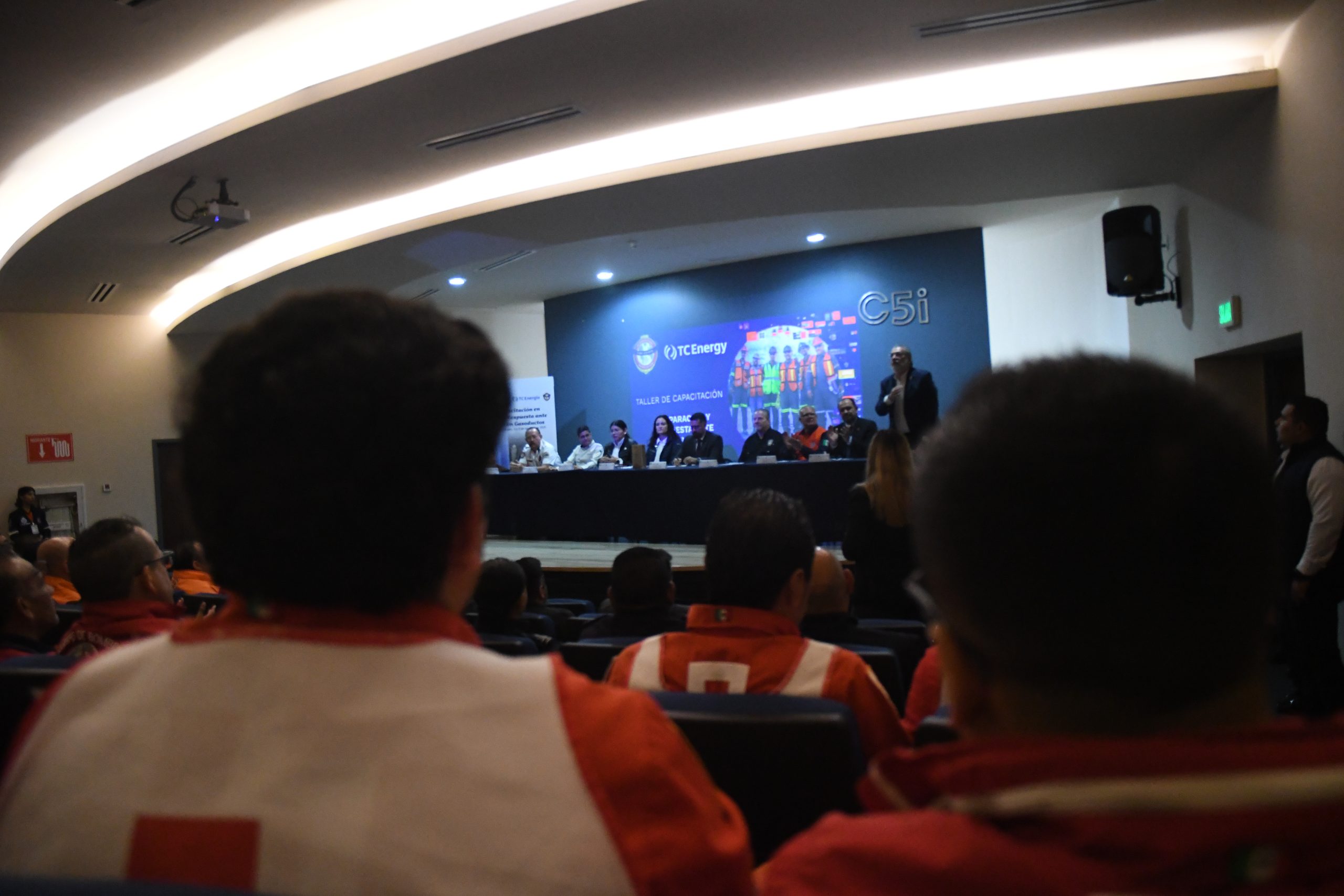 Capacitan expertos de México y Estados Unidos a rescatistas guanajuatenses para atender emergencias en gasoductos