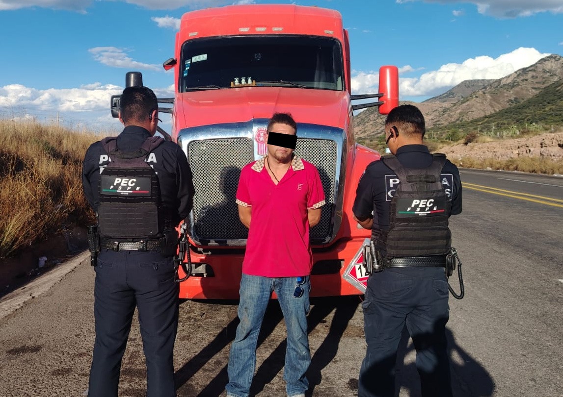 Asegura Policía Estatal de Caminos 66 mil litros de diésel y detiene a un persona en San Felipe