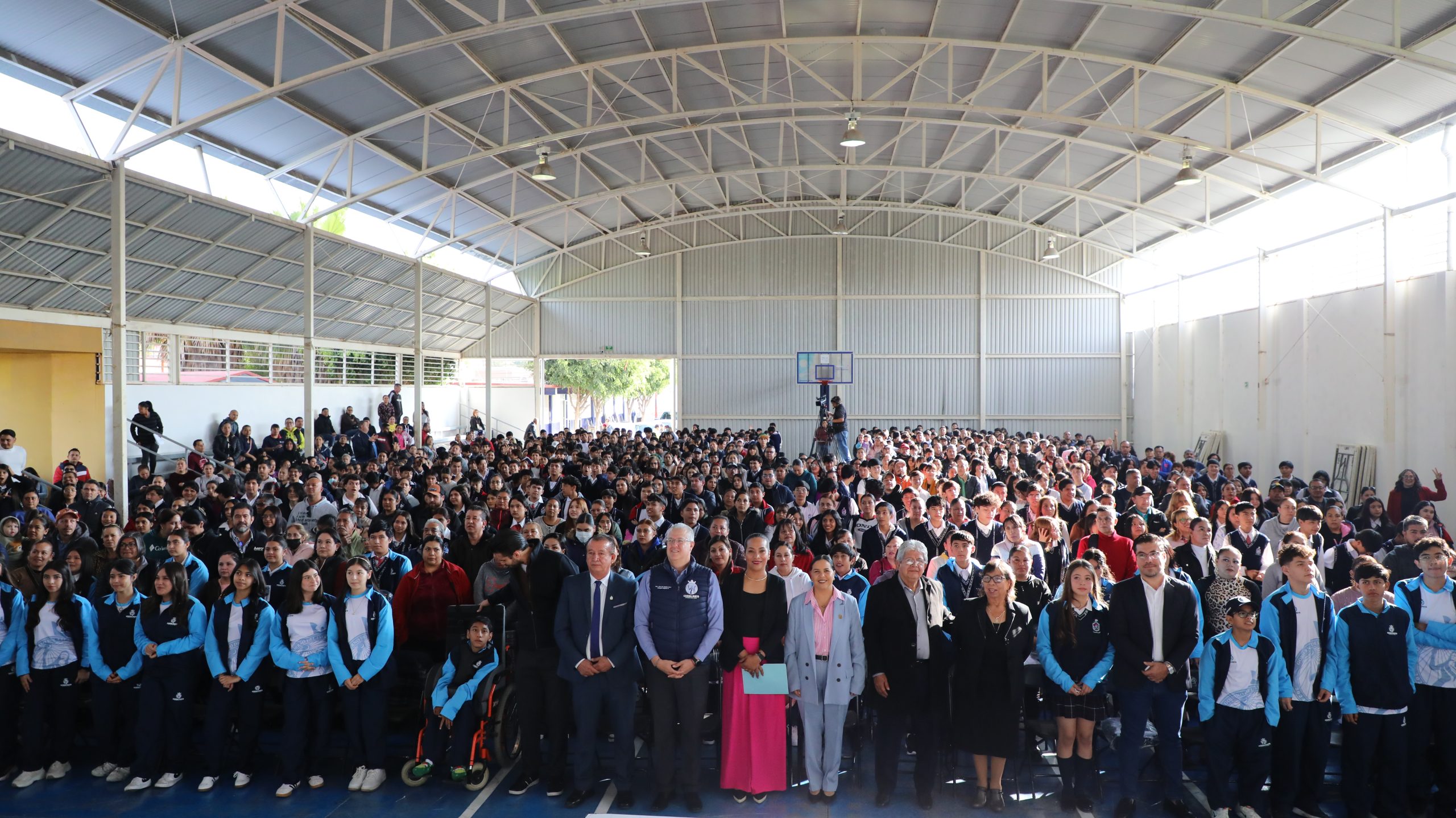 “Más que un uniforme” llega a secundarias públicas de San Francisco del Rincón