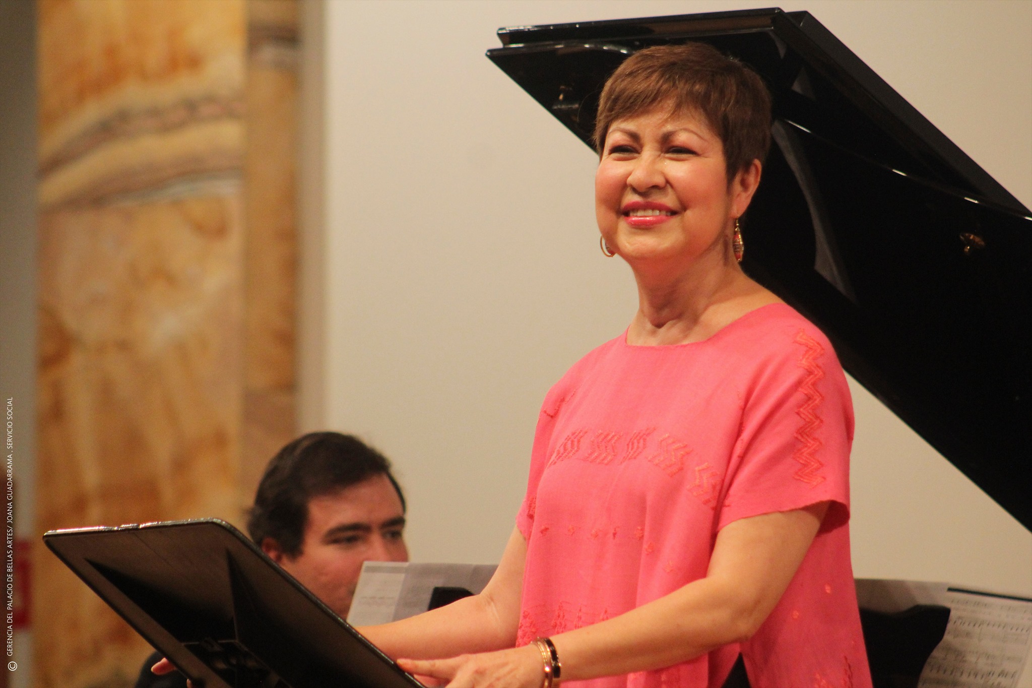 Con un ramillete de melodías de adviento de diversas épocas y latitudes, la soprano mexicana Zulyamir Lopezríos y el pianista Alfredo Isaac Aguilar, protagonizarán este 11 de diciembre la última velada del año en los Jueves Musicales del MIQ.