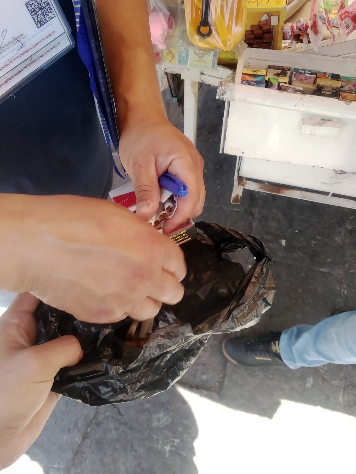 SSG realiza acciones de protección contra riesgos sanitarios por comercialización de vapeadores.