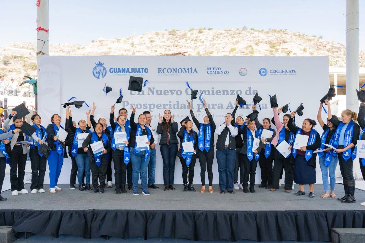 La Secretaría de Economía fortalece la autonomía económica de las mujeres con certificaciones laborales