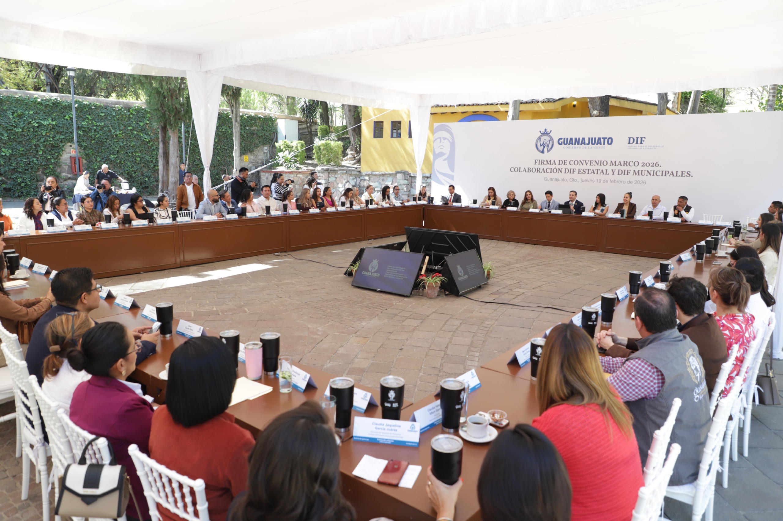 Firman DIF Estatal y DIF municipales convenio decolaboración para fortalecen alimentación escolar