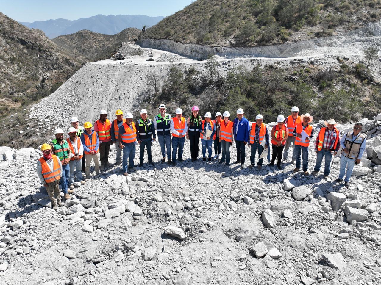 Impulsa el Gobierno de la Gente más obras en el Noreste como el camino La Lagunita-San Juan de Dios-Los Álamos en Atarjea.