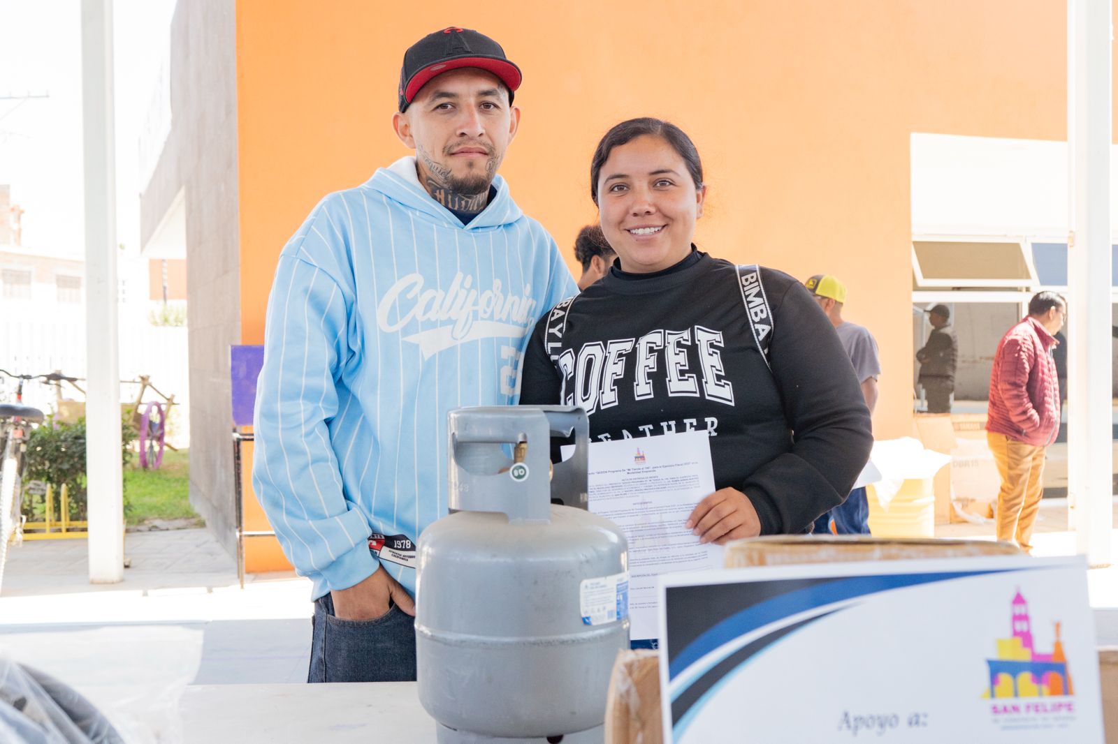 Apoyan a comerciantes para fortalecer el comercio local