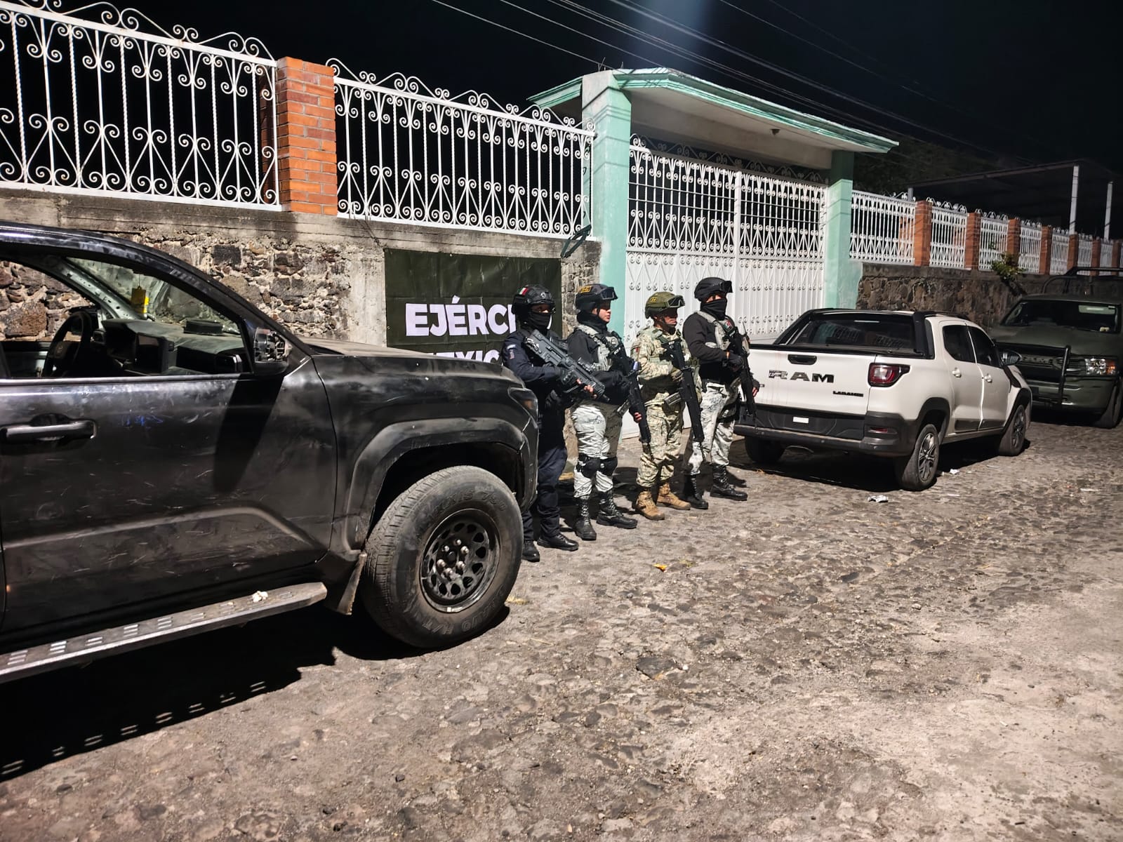 Operativo interinstitucional en Valle de Santiago: aseguran armas, drogas y vehículos robados 